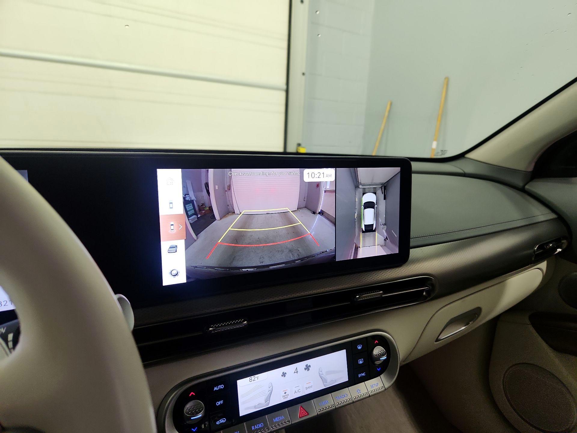 Thumbnail: 2024 Genesis GV60 - 15