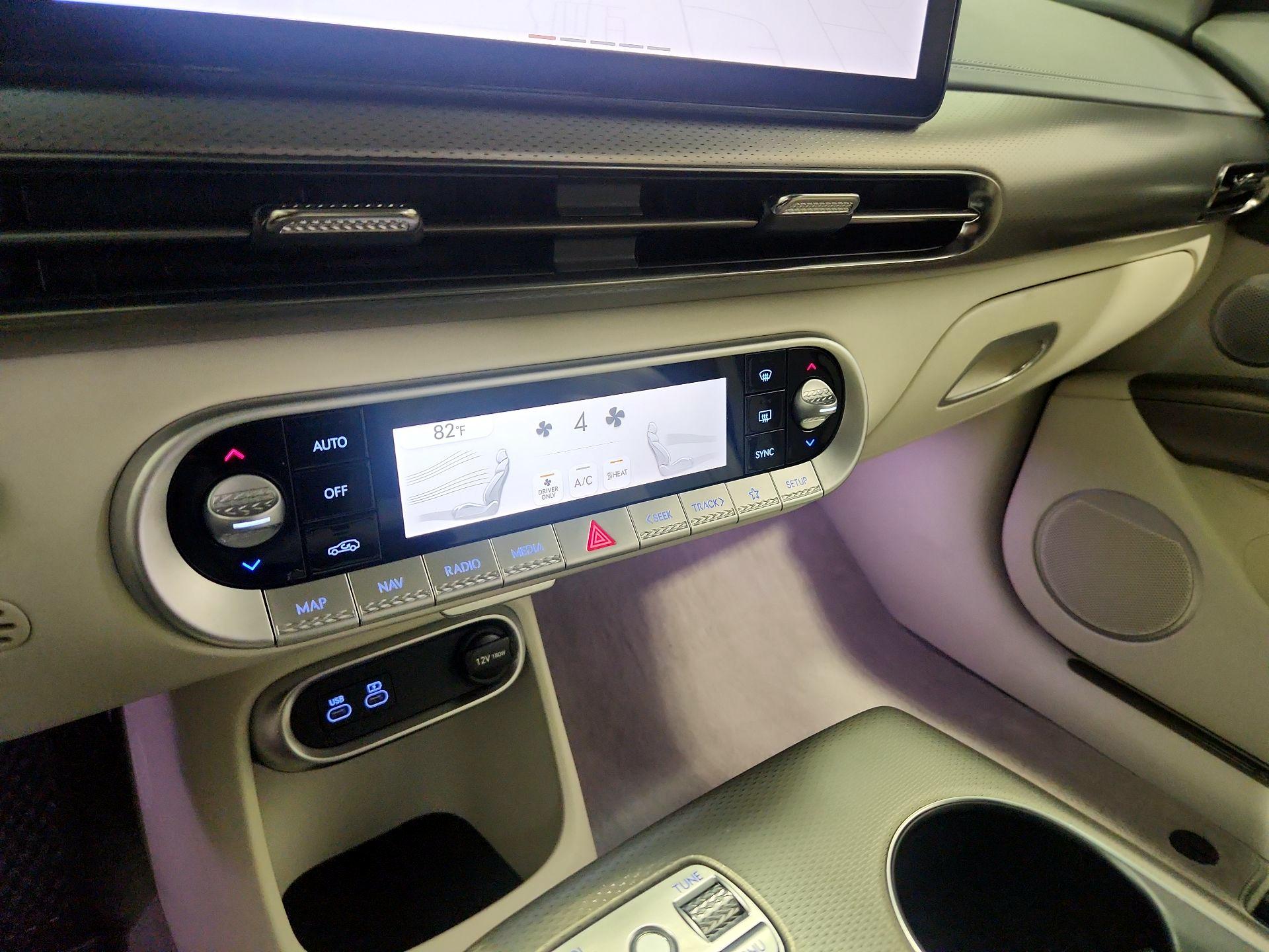 Thumbnail: 2024 Genesis GV60 - 17