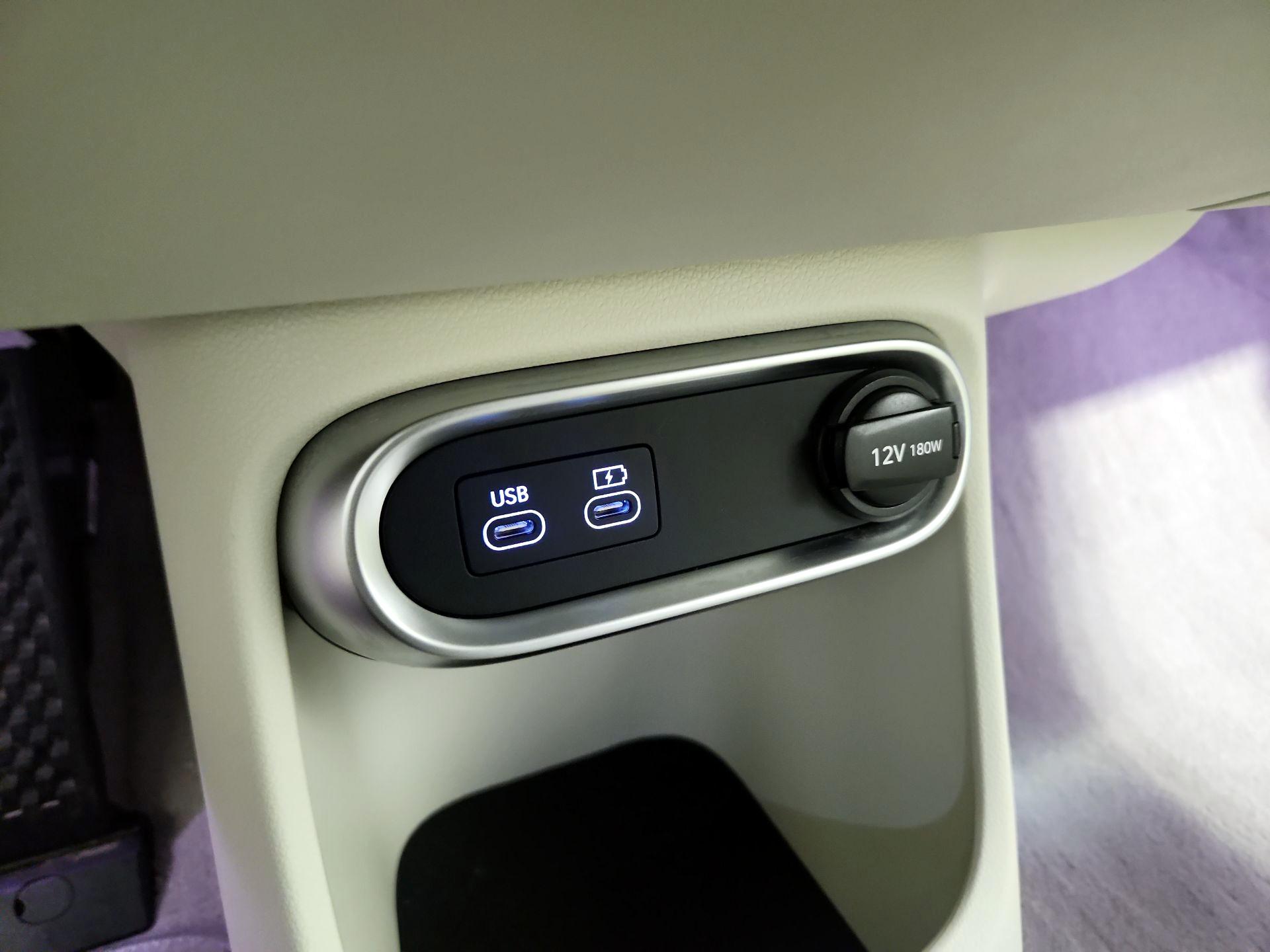 Thumbnail: 2024 Genesis GV60 - 19