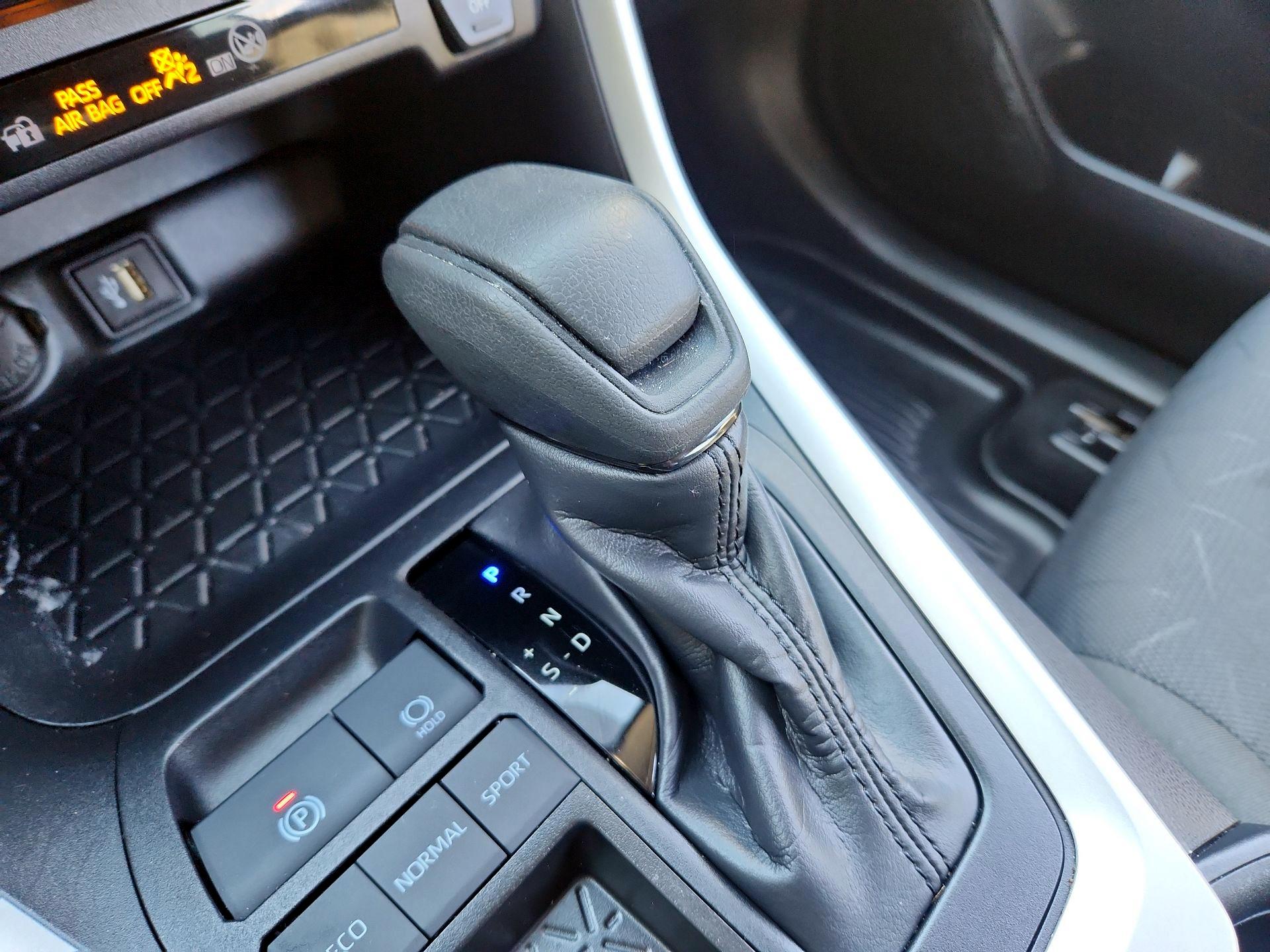 Thumbnail: 2025 Toyota RAV4 - 18