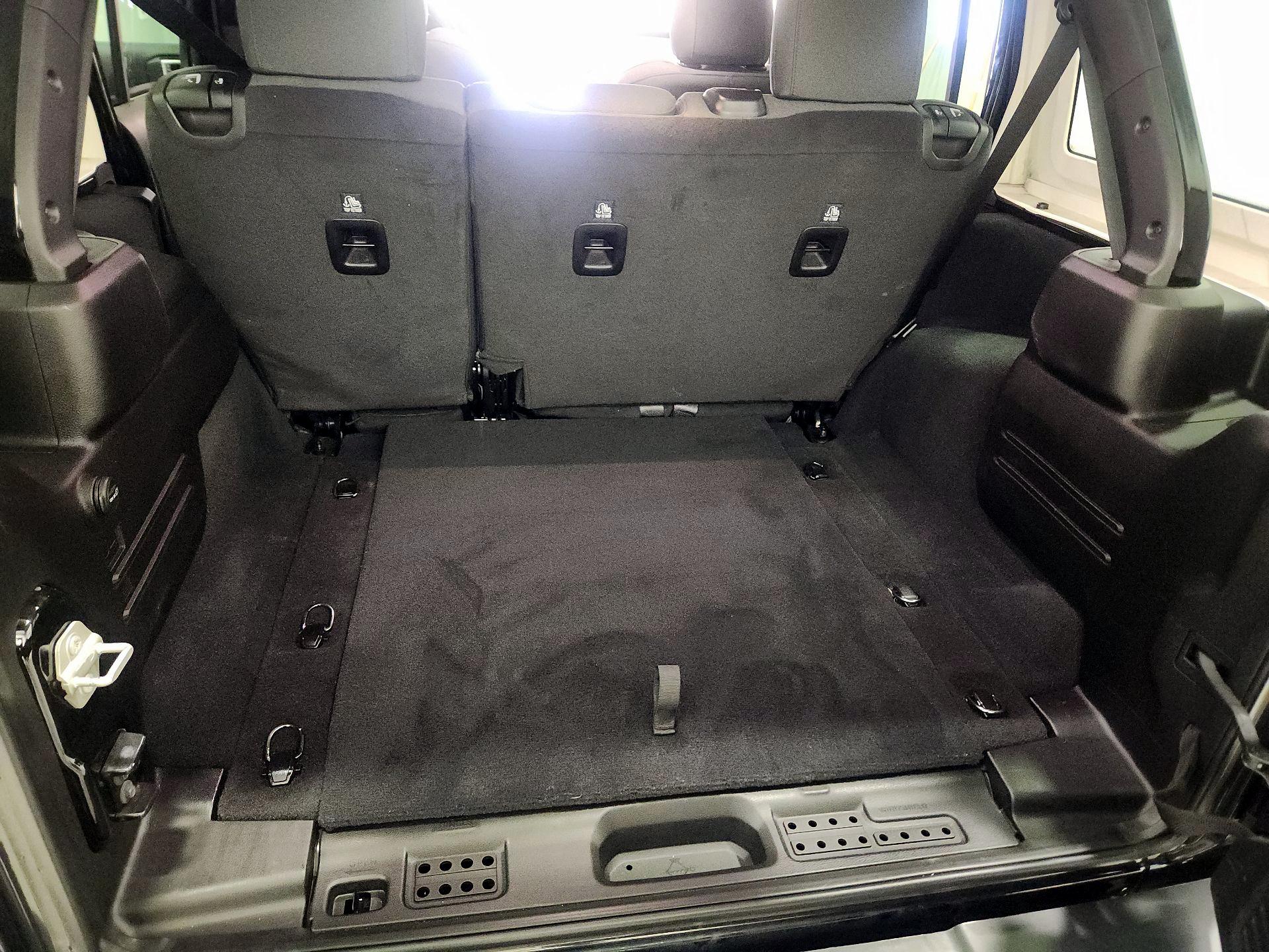 Thumbnail: 2024 Jeep Wrangler - 20