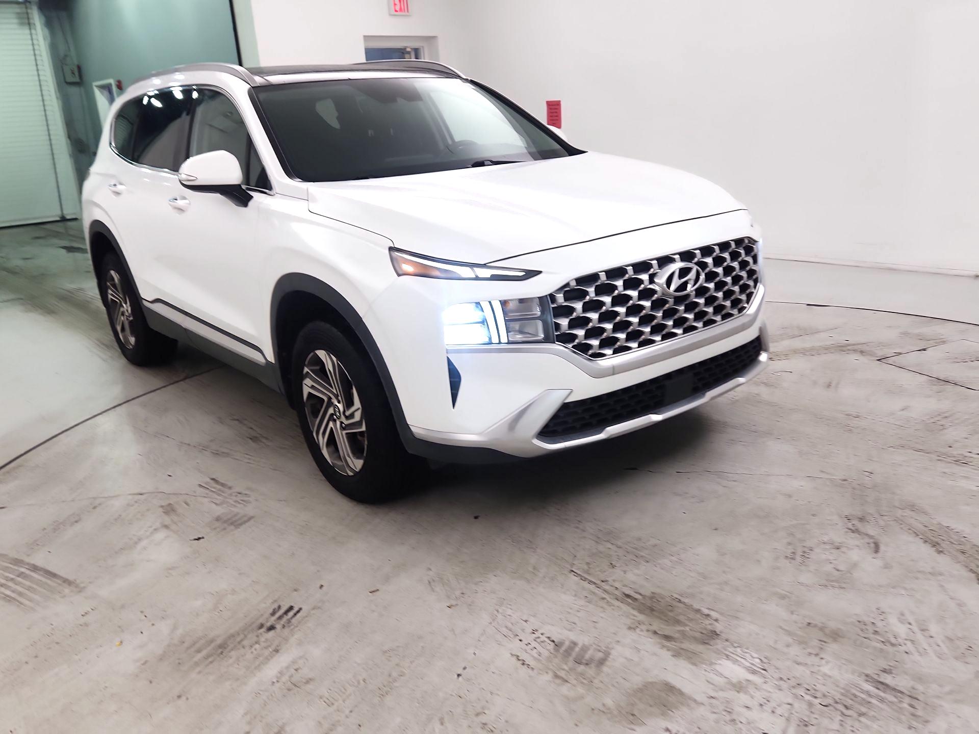 Thumbnail: 2022 Hyundai Santa Fe - 1