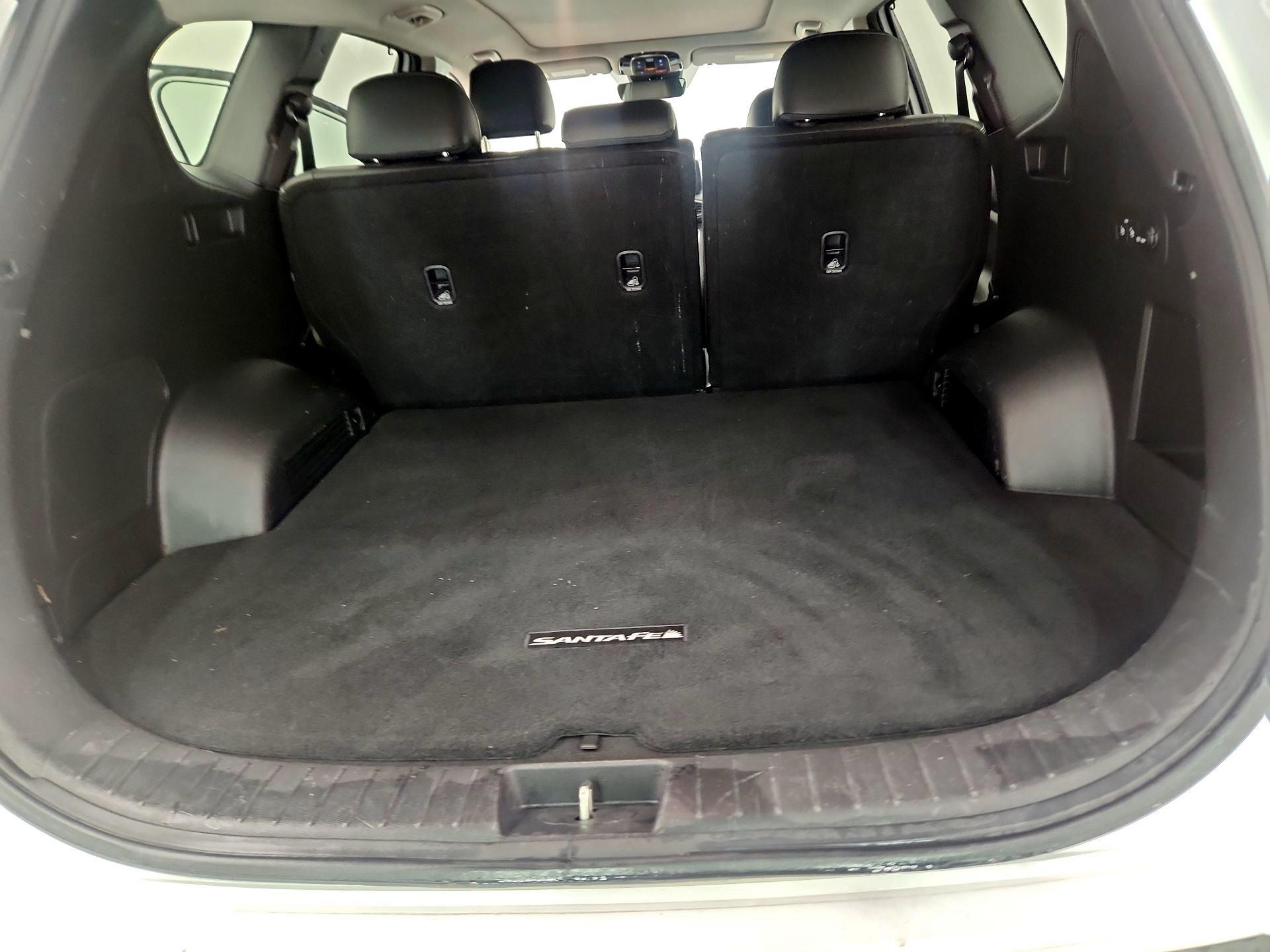 Thumbnail: 2022 Hyundai Santa Fe - 18