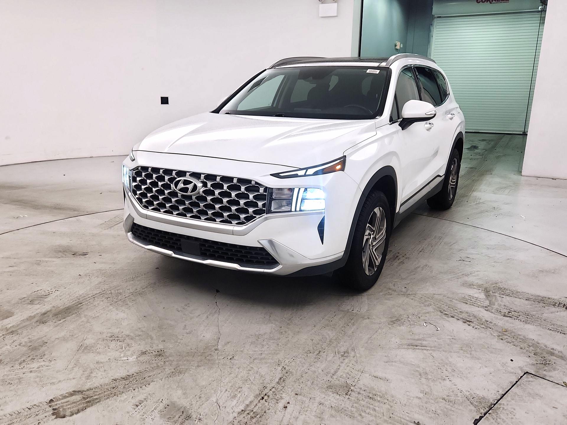 Thumbnail: 2022 Hyundai Santa Fe - 3