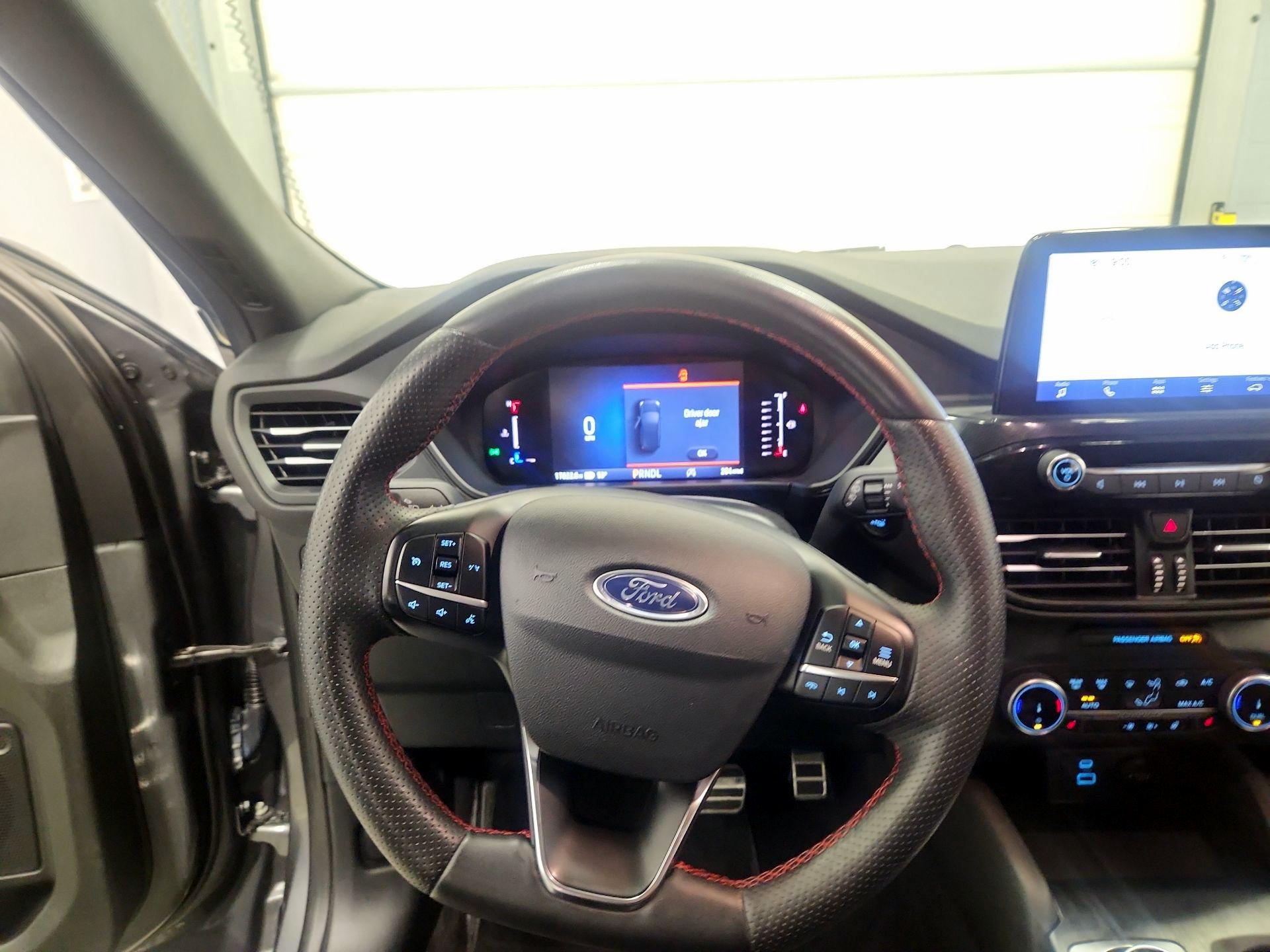 Thumbnail: 2023 Ford Escape - 10