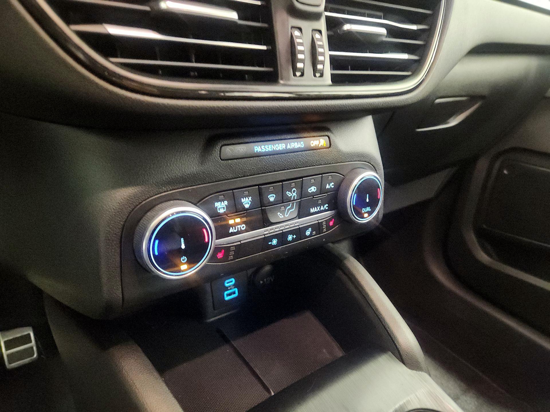 Thumbnail: 2023 Ford Escape - 16