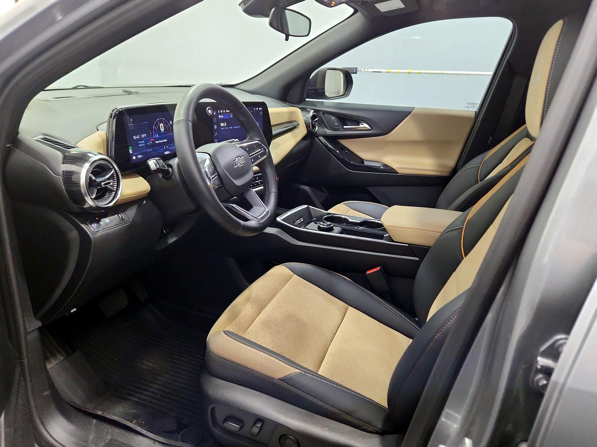 Thumbnail: 2025 Chevrolet Equinox - 11