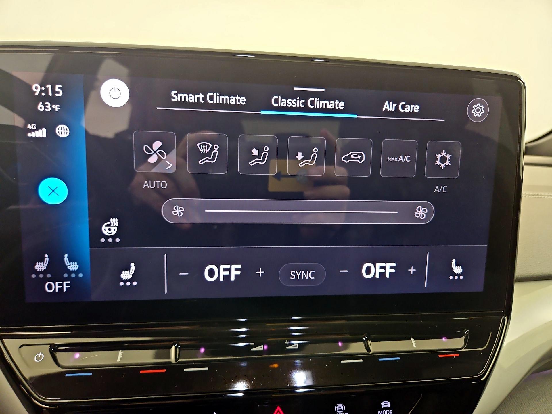 Thumbnail: 2023 Volkswagen ID.4 - 17