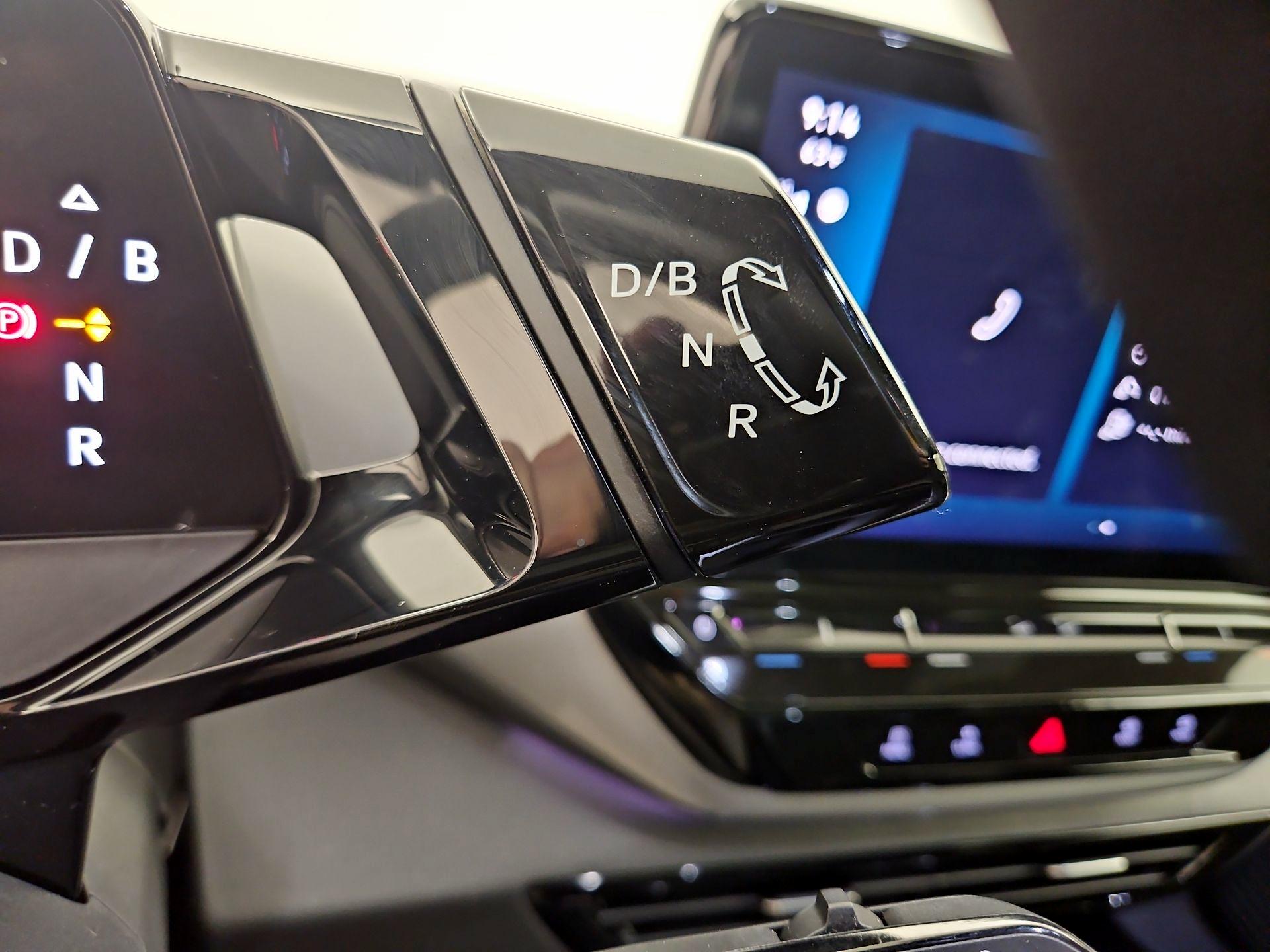 Thumbnail: 2023 Volkswagen ID.4 - 18