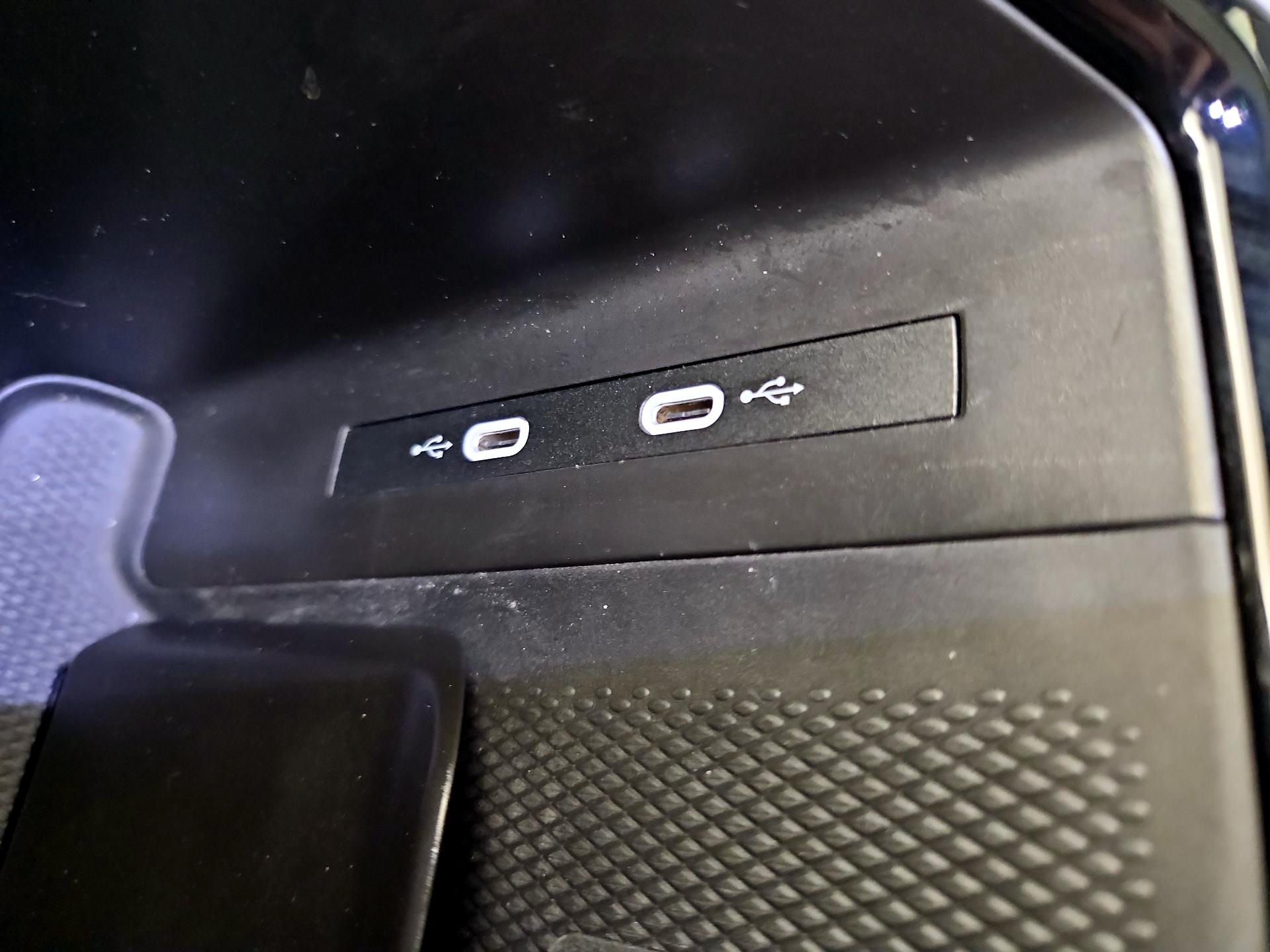 Thumbnail: 2023 Volkswagen ID.4 - 19