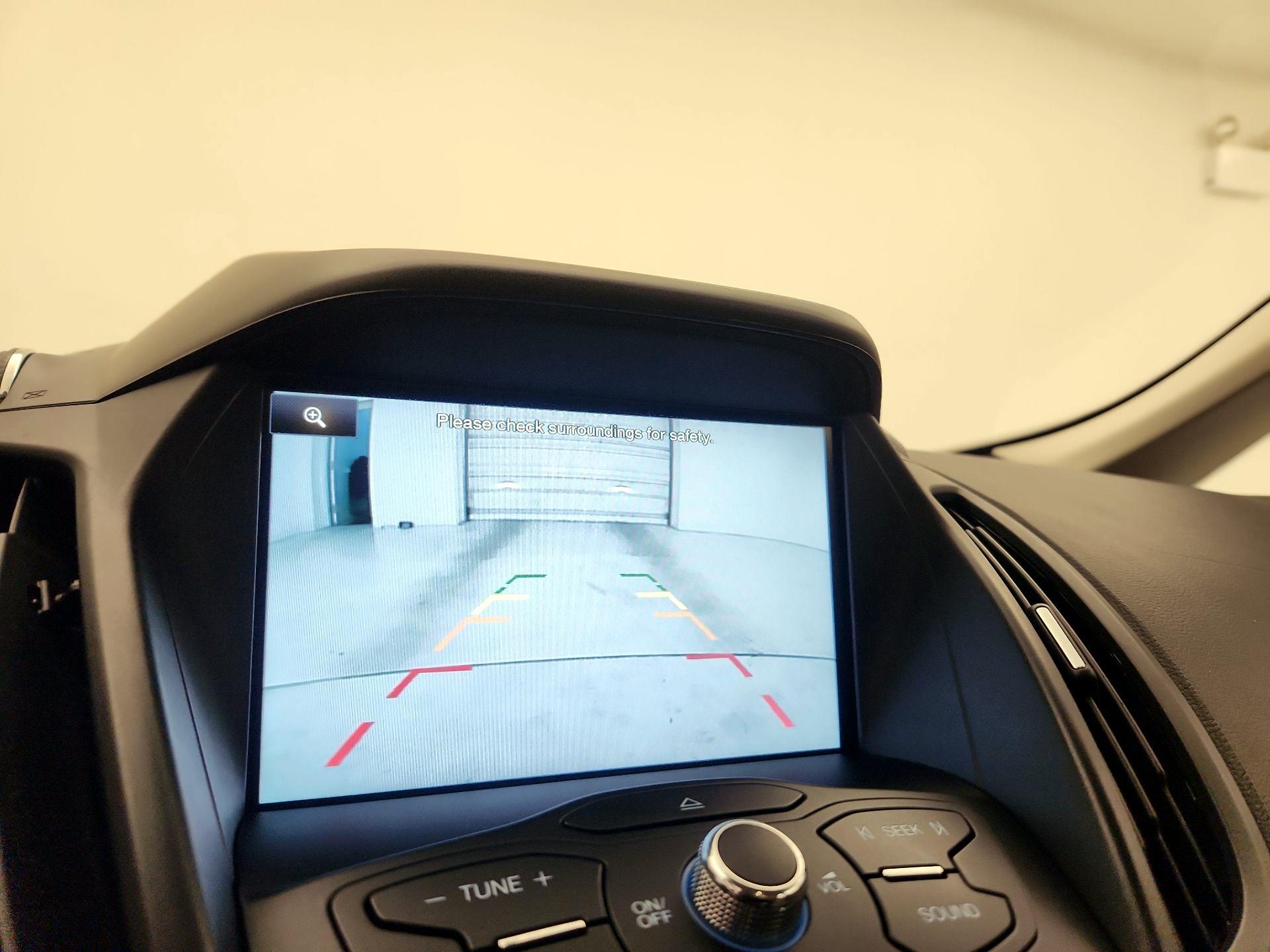 Thumbnail: 2014 Ford C-Max - 14