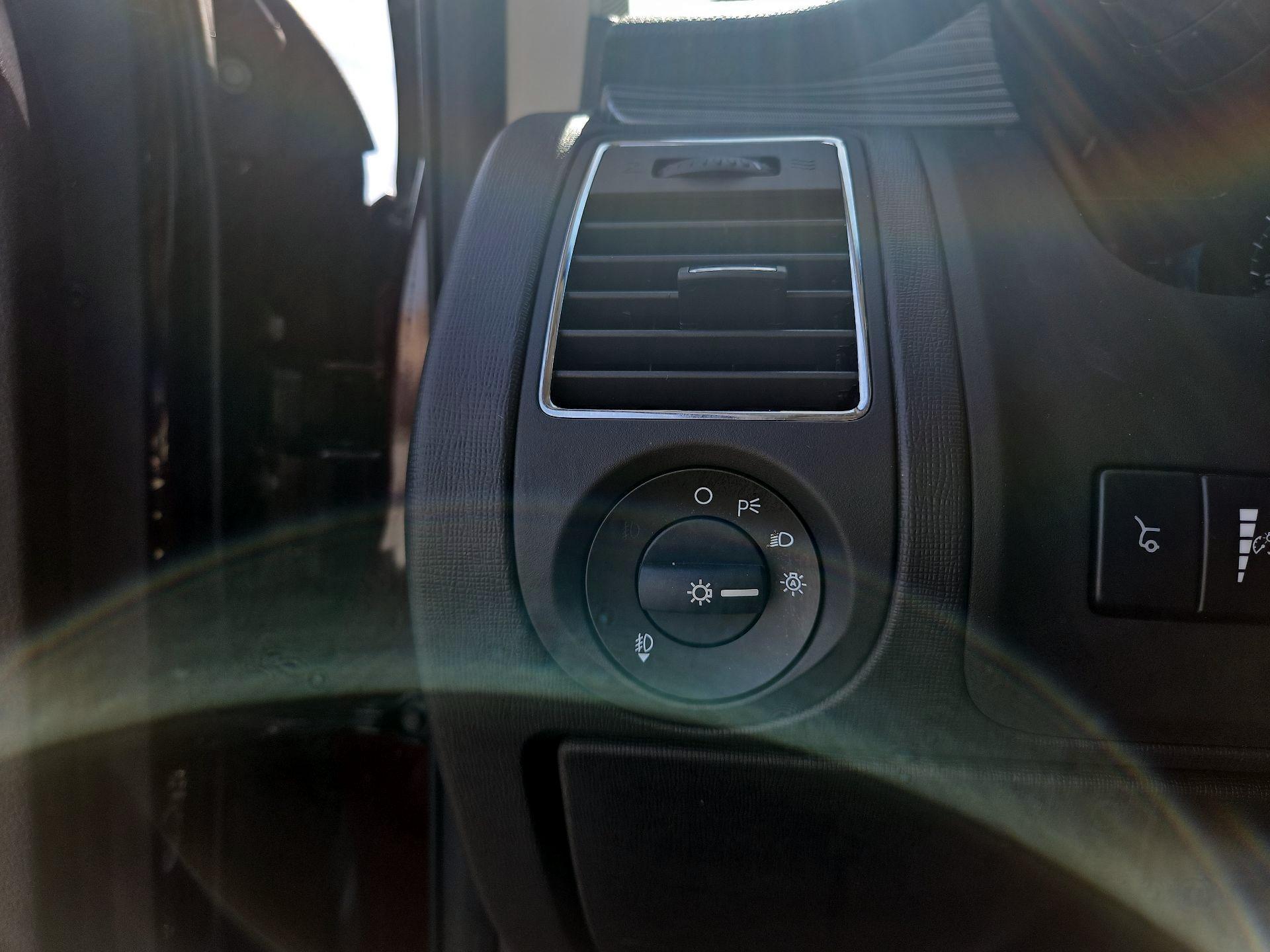 Thumbnail: 2019 Ford Flex - 11