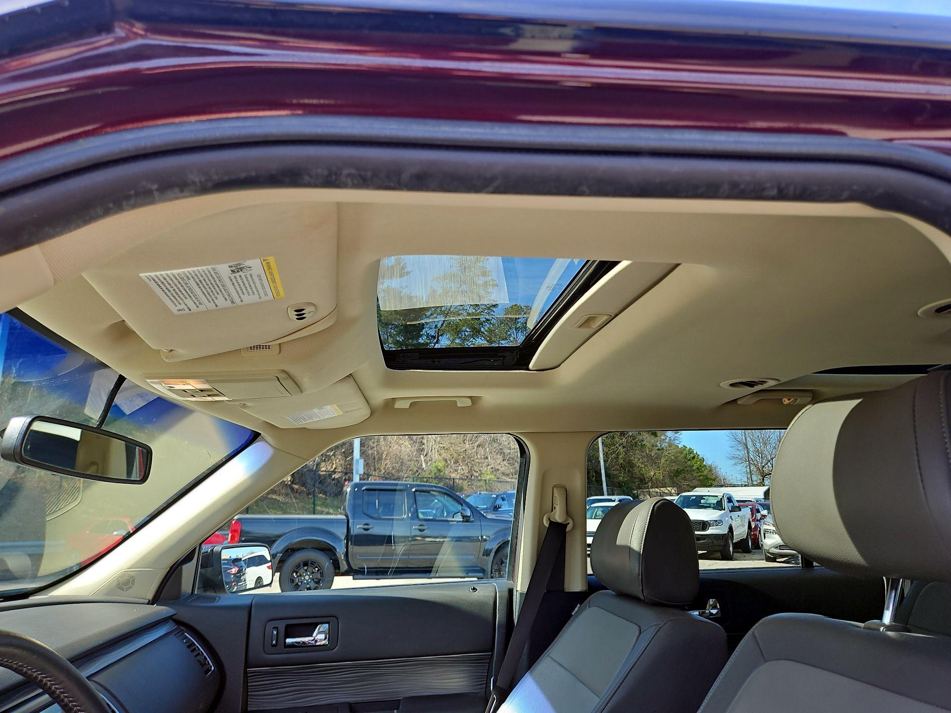 Thumbnail: 2019 Ford Flex - 18