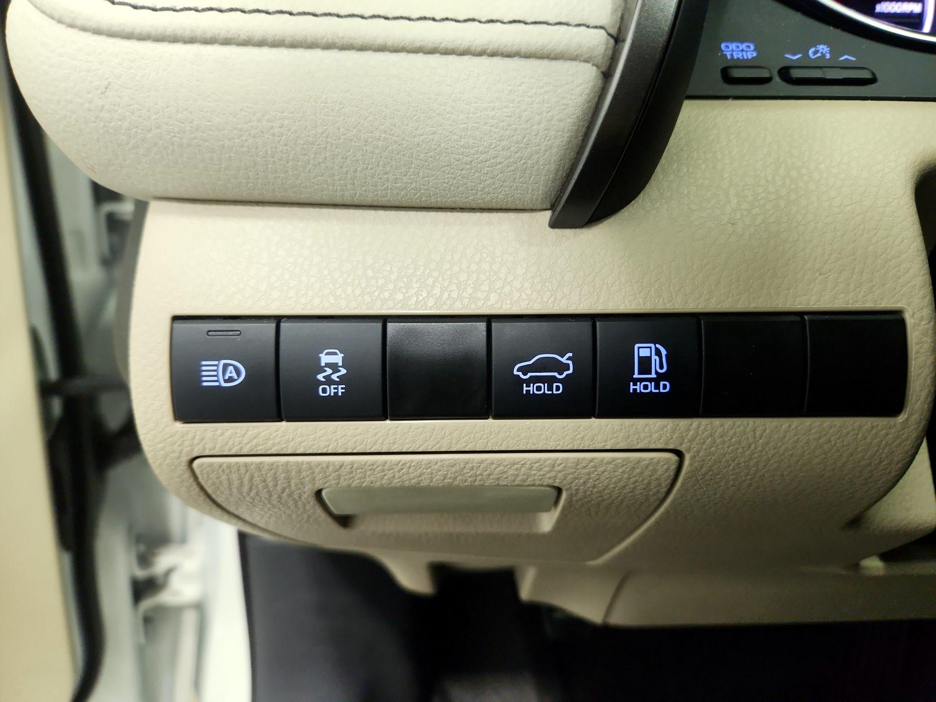 Thumbnail: 2024 Toyota Camry - 13