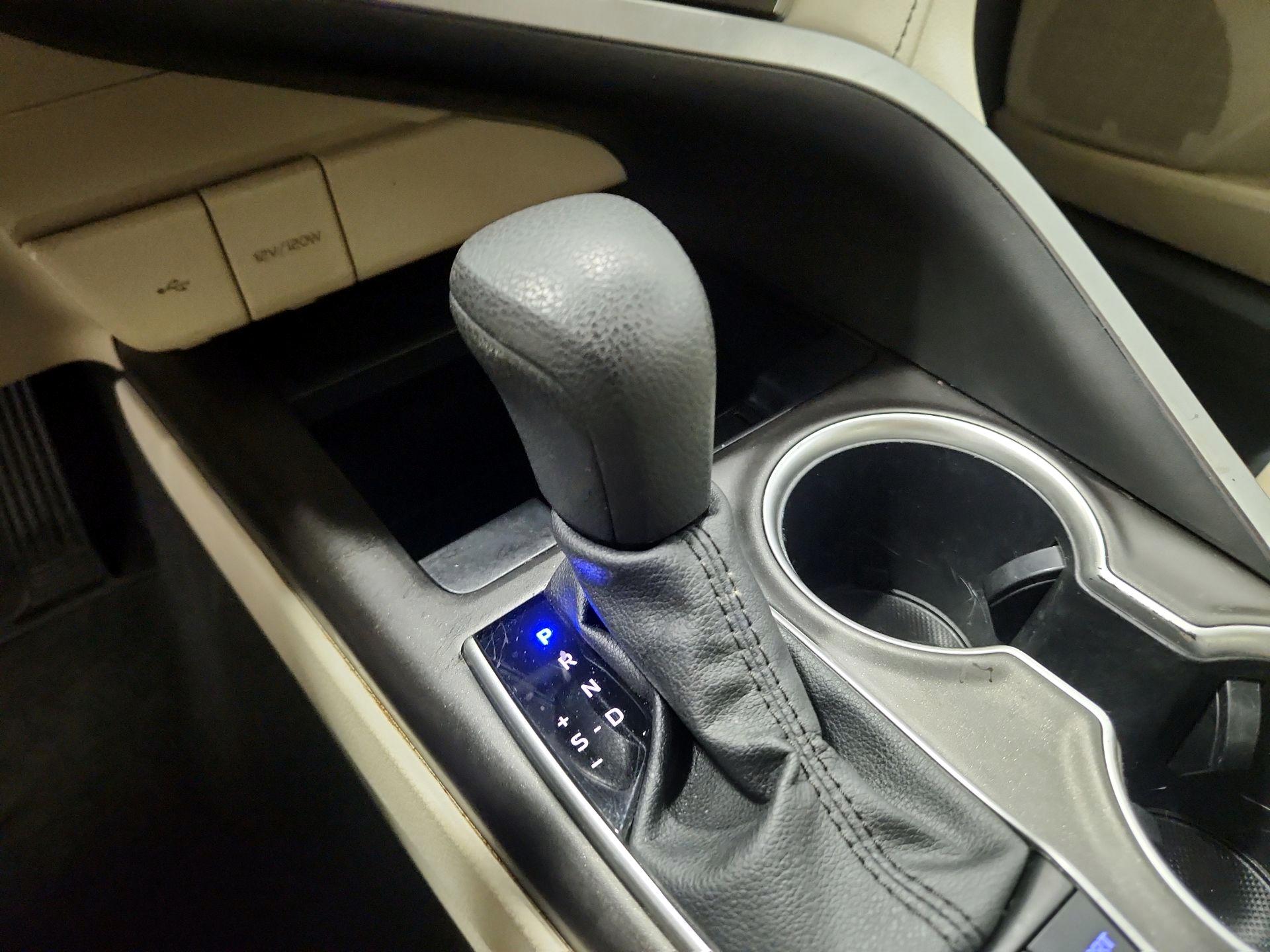 Thumbnail: 2024 Toyota Camry - 18