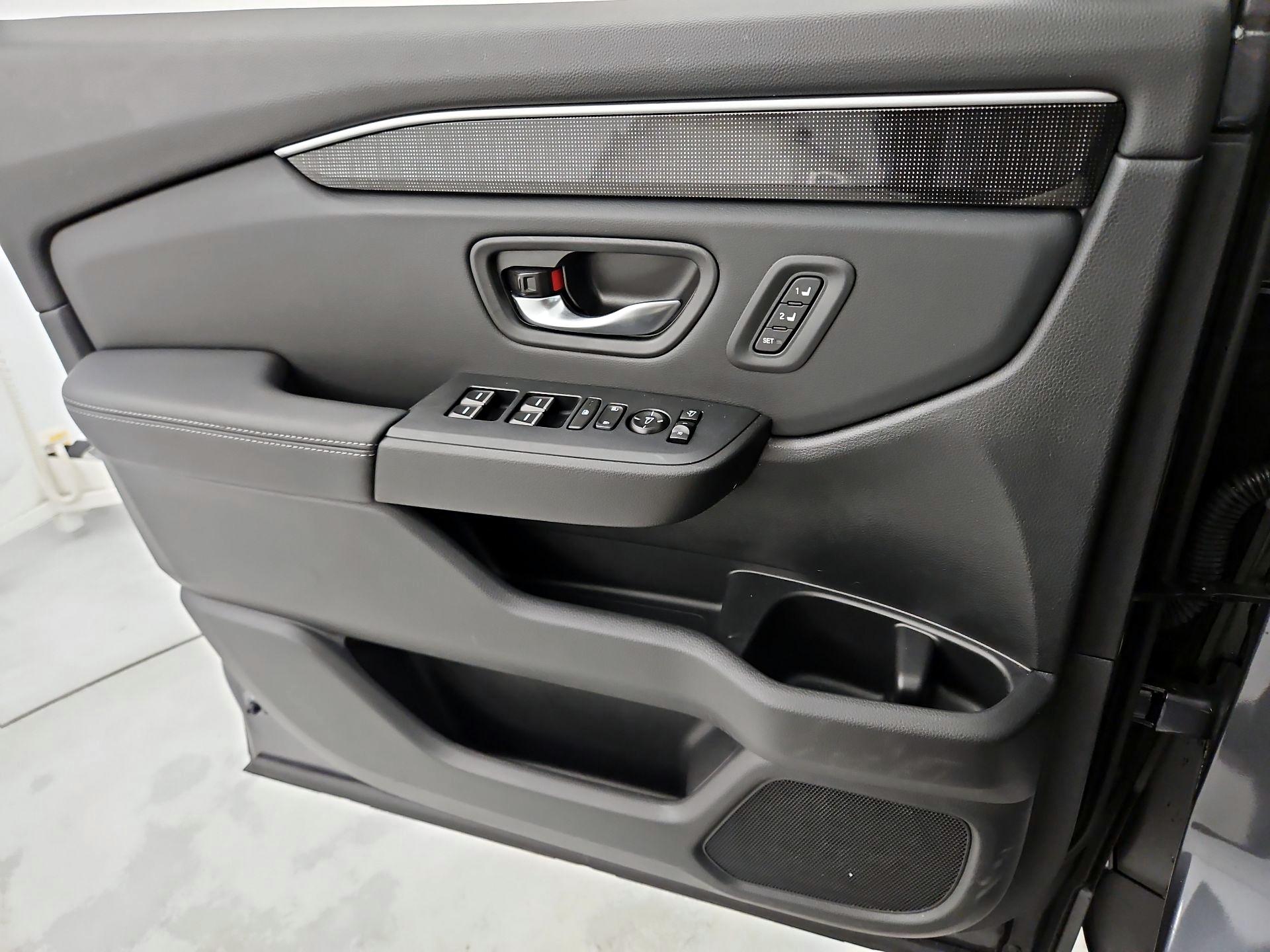 Thumbnail: 2025 Honda Pilot - 12