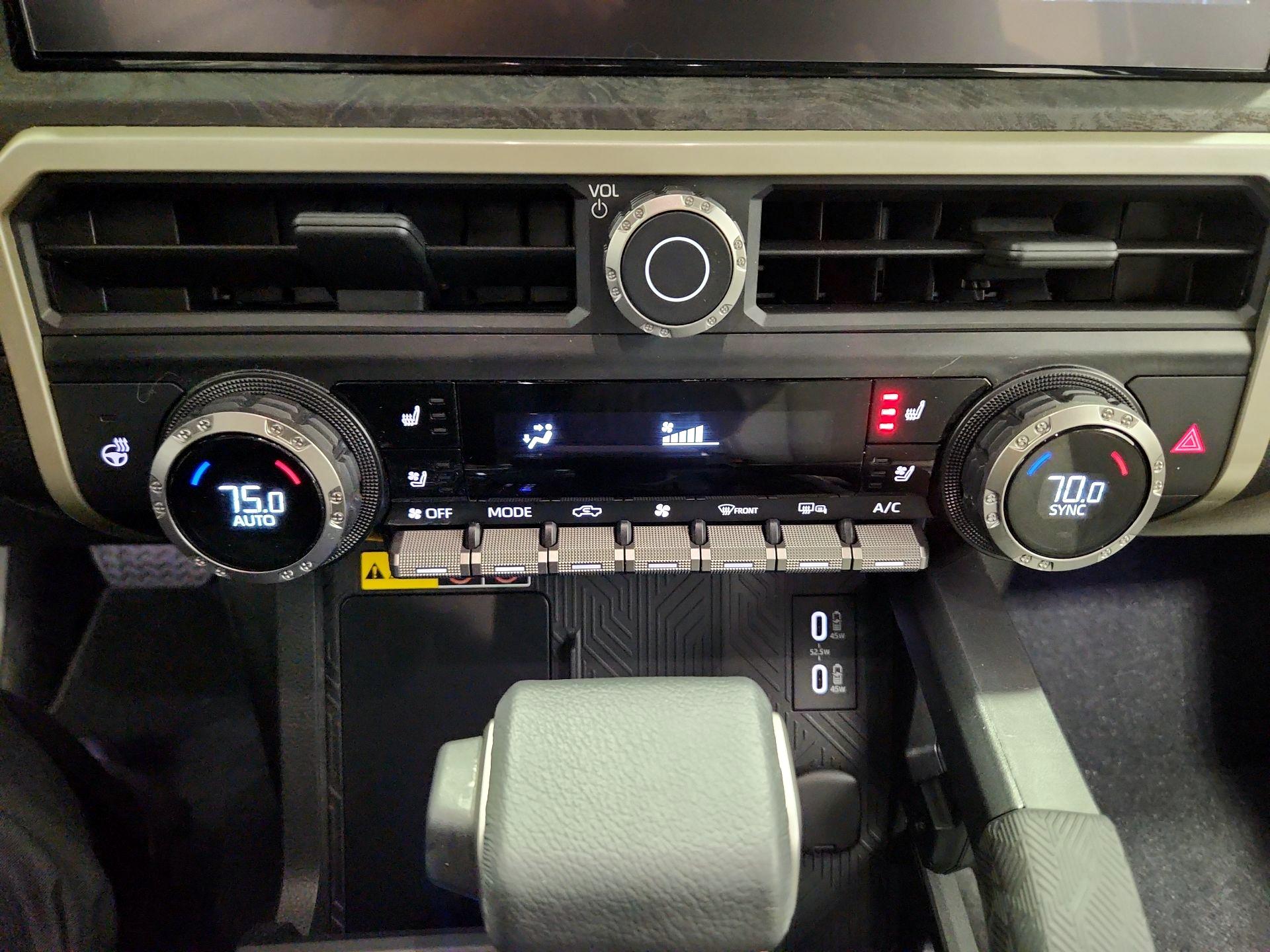 Thumbnail: 2024 Toyota Tacoma - 17