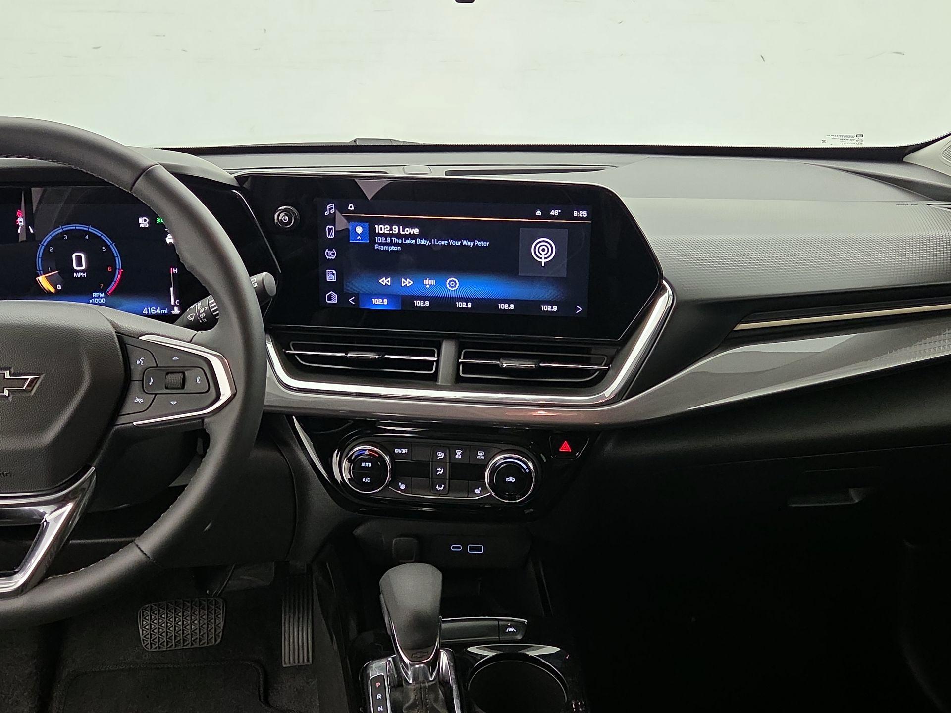 Thumbnail: 2025 Chevrolet Trax - 9