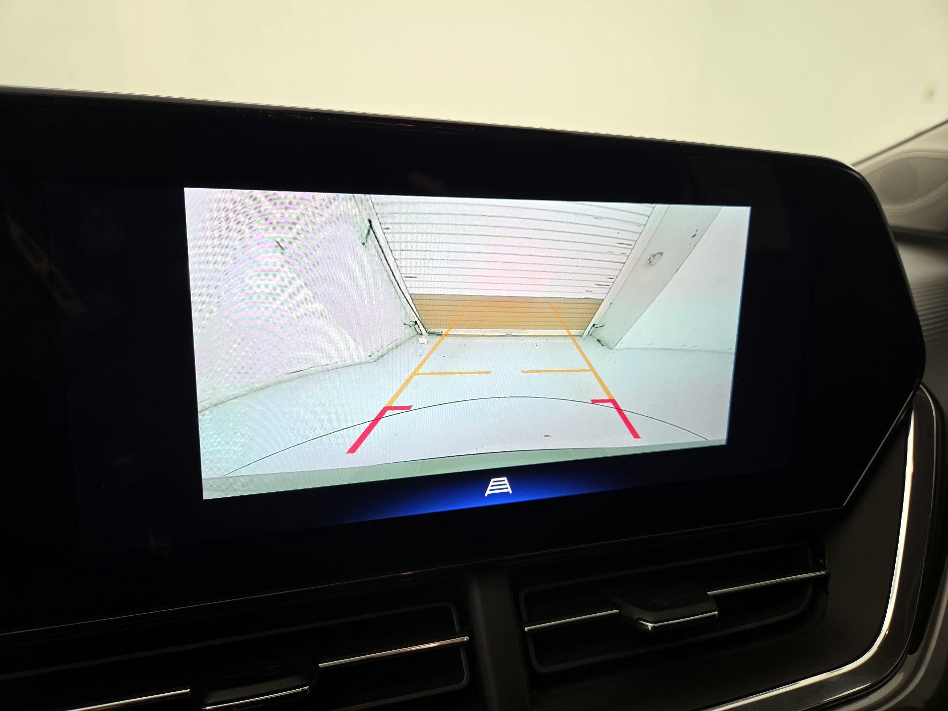 Thumbnail: 2025 Chevrolet Trax - 14