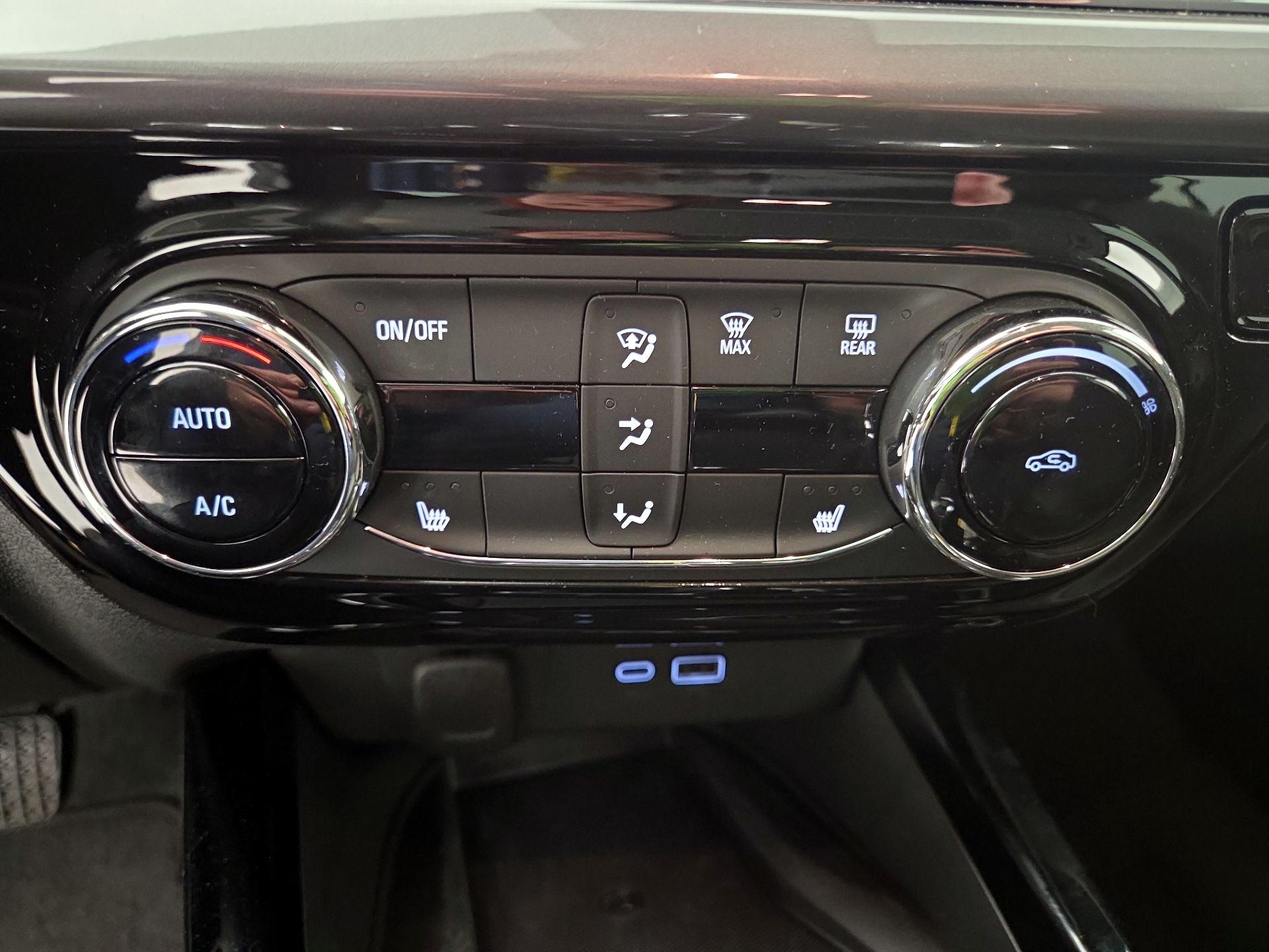 Thumbnail: 2025 Chevrolet Trax - 16