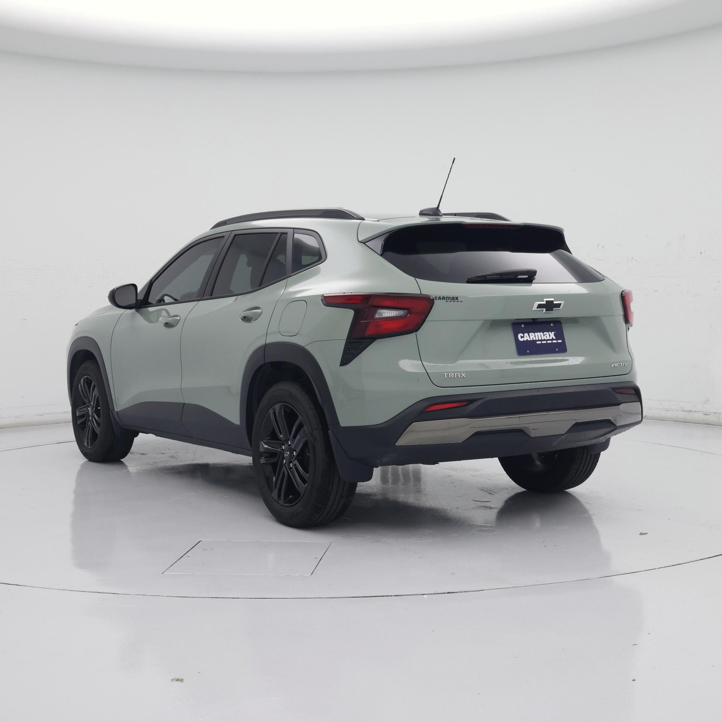 Thumbnail: 2025 Chevrolet Trax - 2