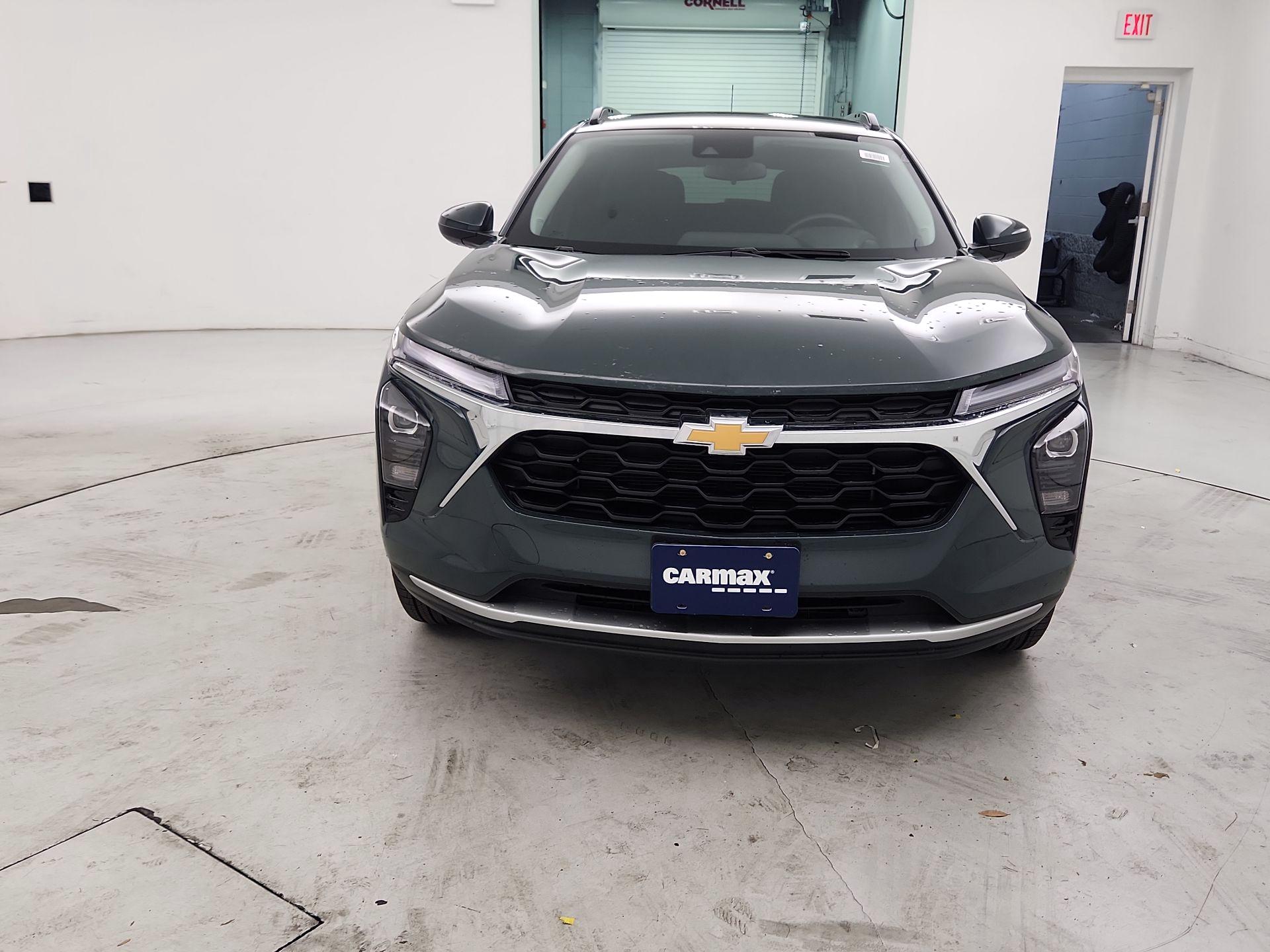 Thumbnail: 2025 Chevrolet Trax - 2