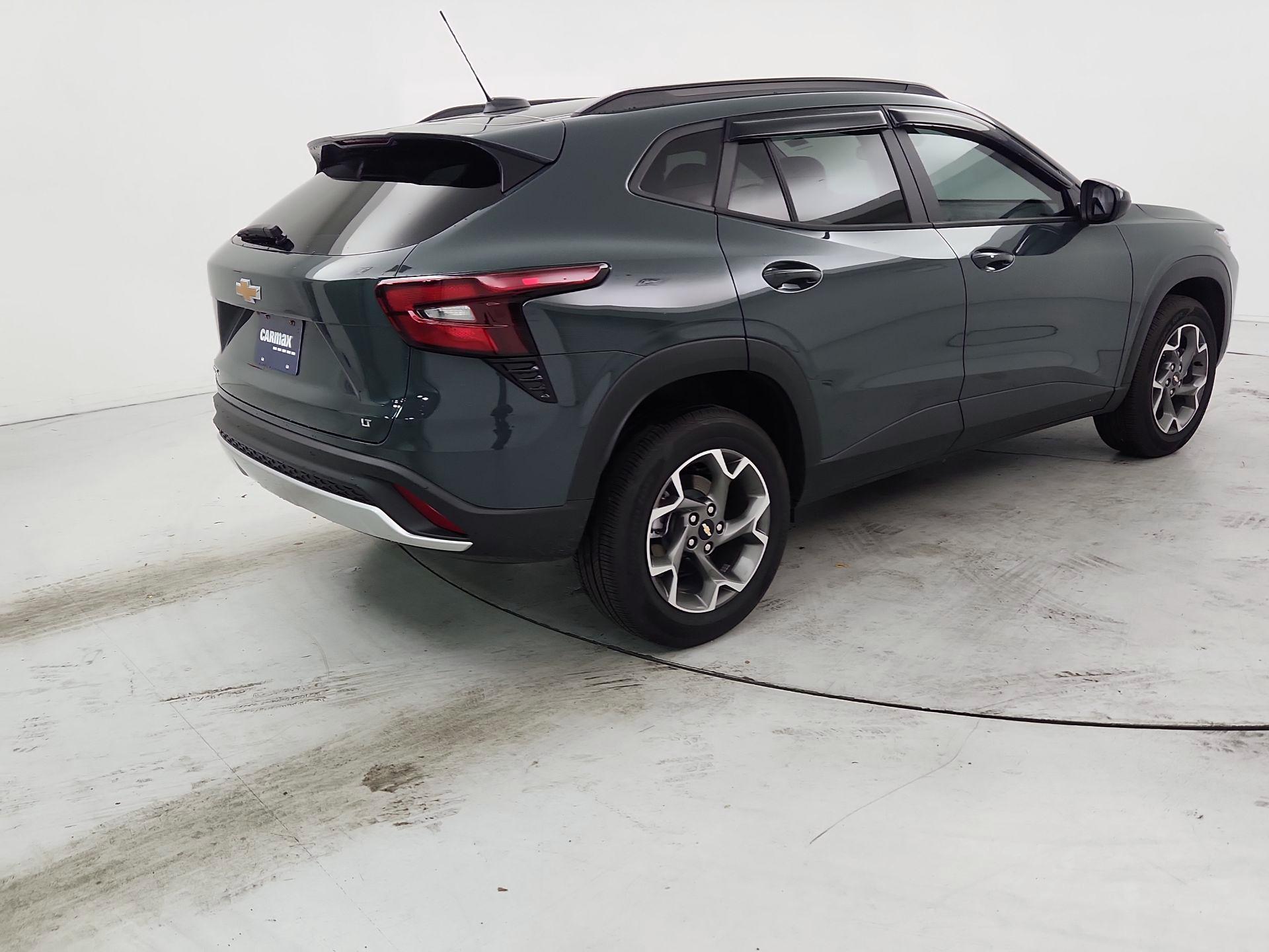 Thumbnail: 2025 Chevrolet Trax - 5