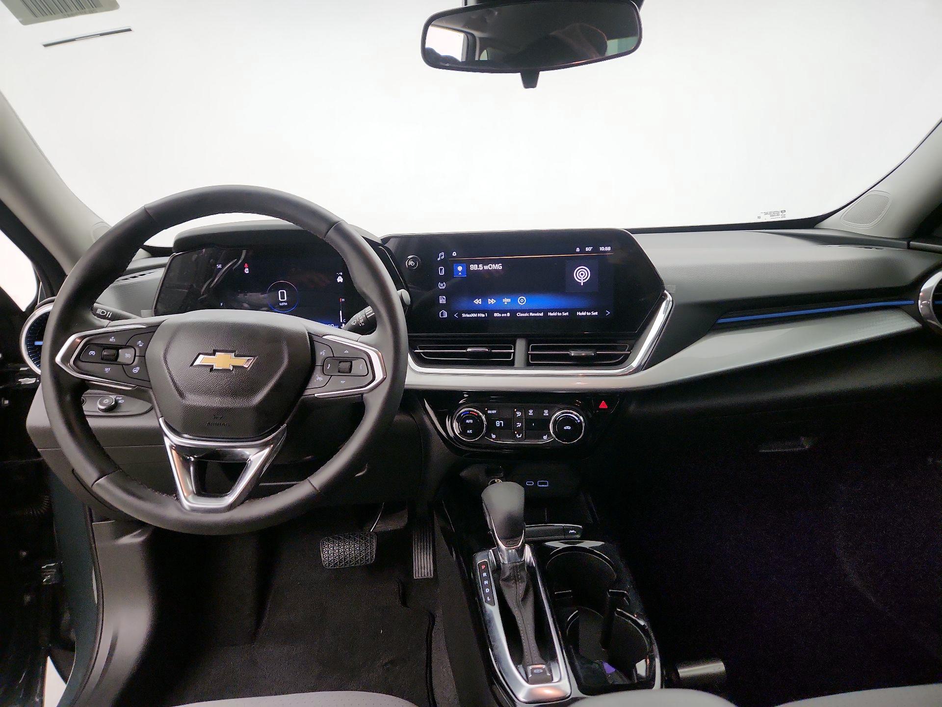 Thumbnail: 2025 Chevrolet Trax - 8