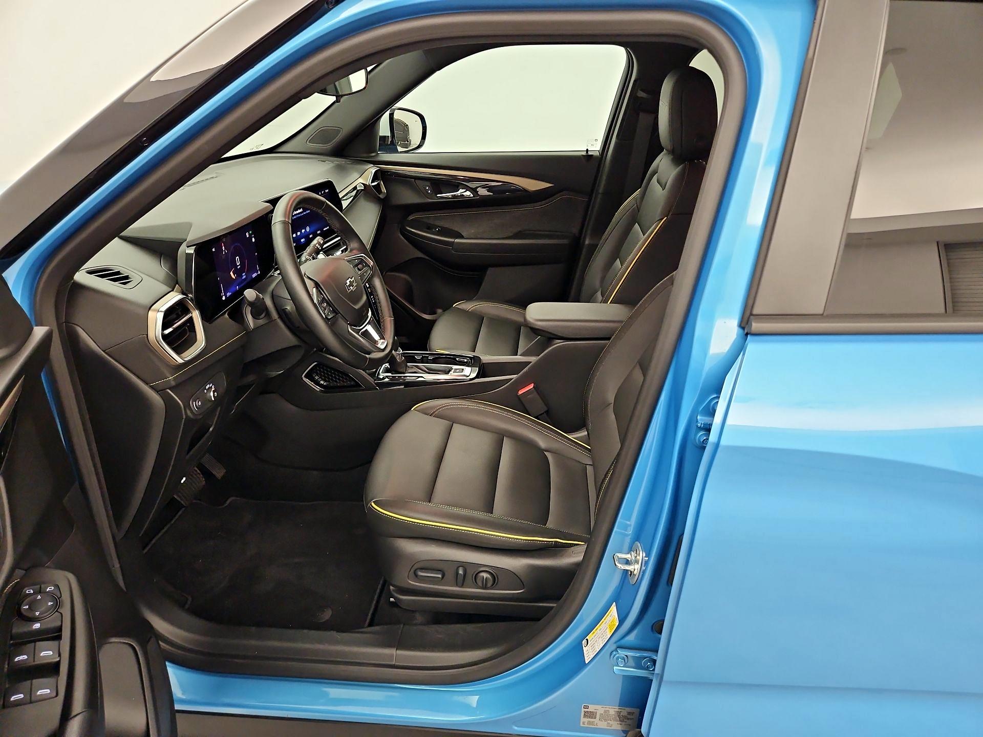 Thumbnail: 2025 Chevrolet TrailBlazer - 11