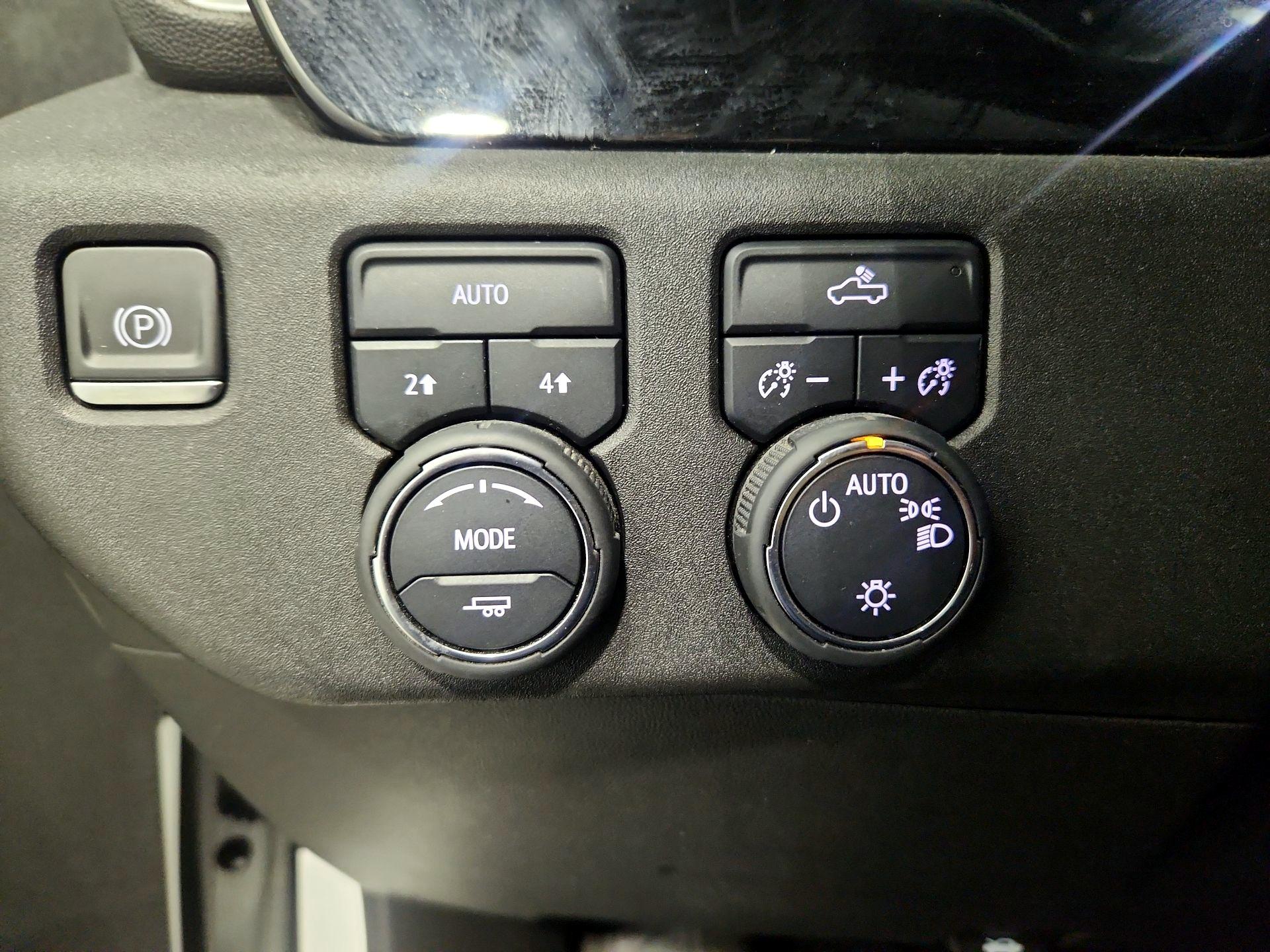 Thumbnail: 2023 Chevrolet Silverado 1500 - 13