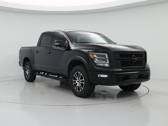 Black 2024 Nissan Titan PRO-4X Crew Cab 4WD Pickup Truck Four-Wheel Drive Automatic