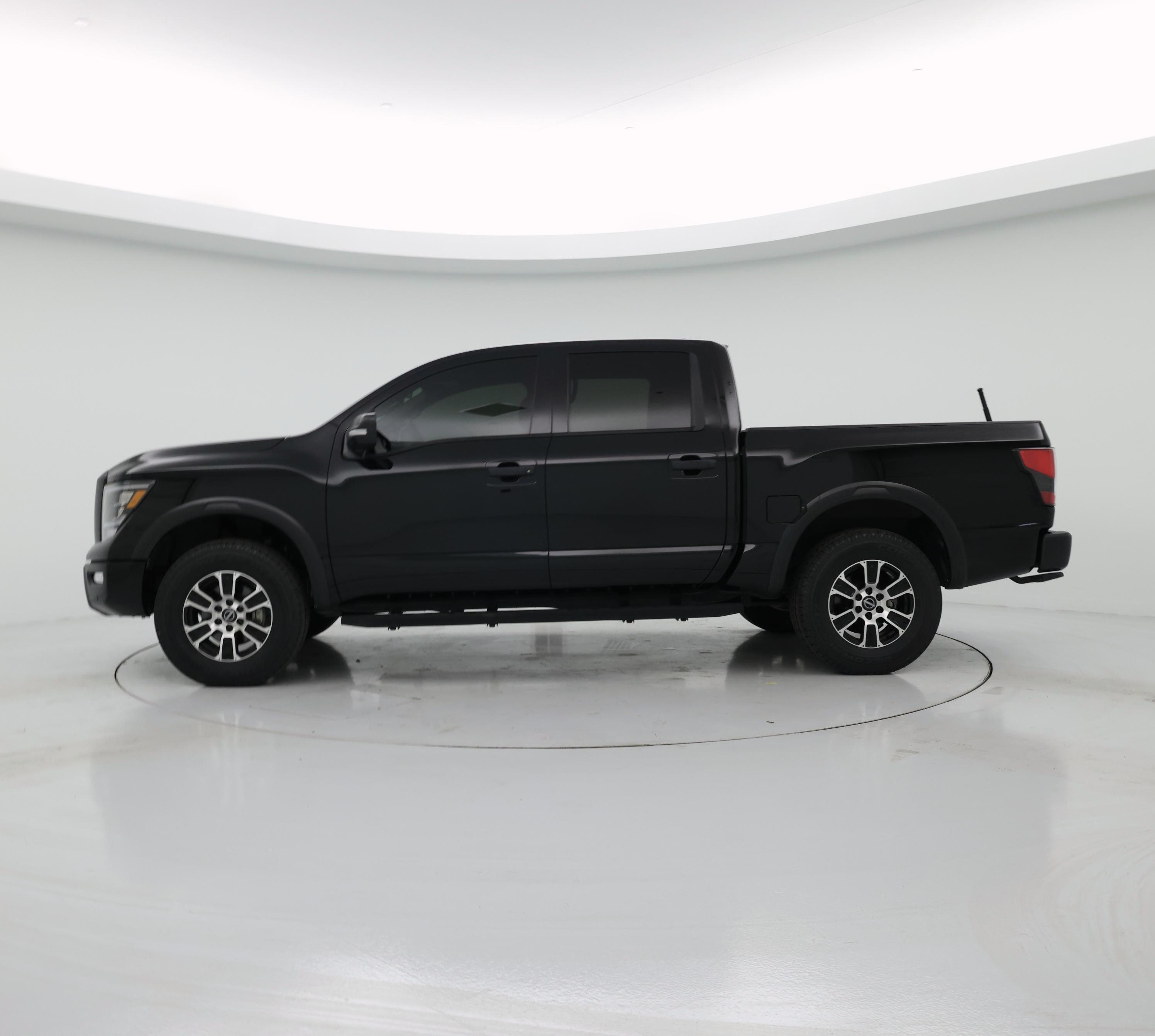 Thumbnail: 2024 Nissan Titan - 3