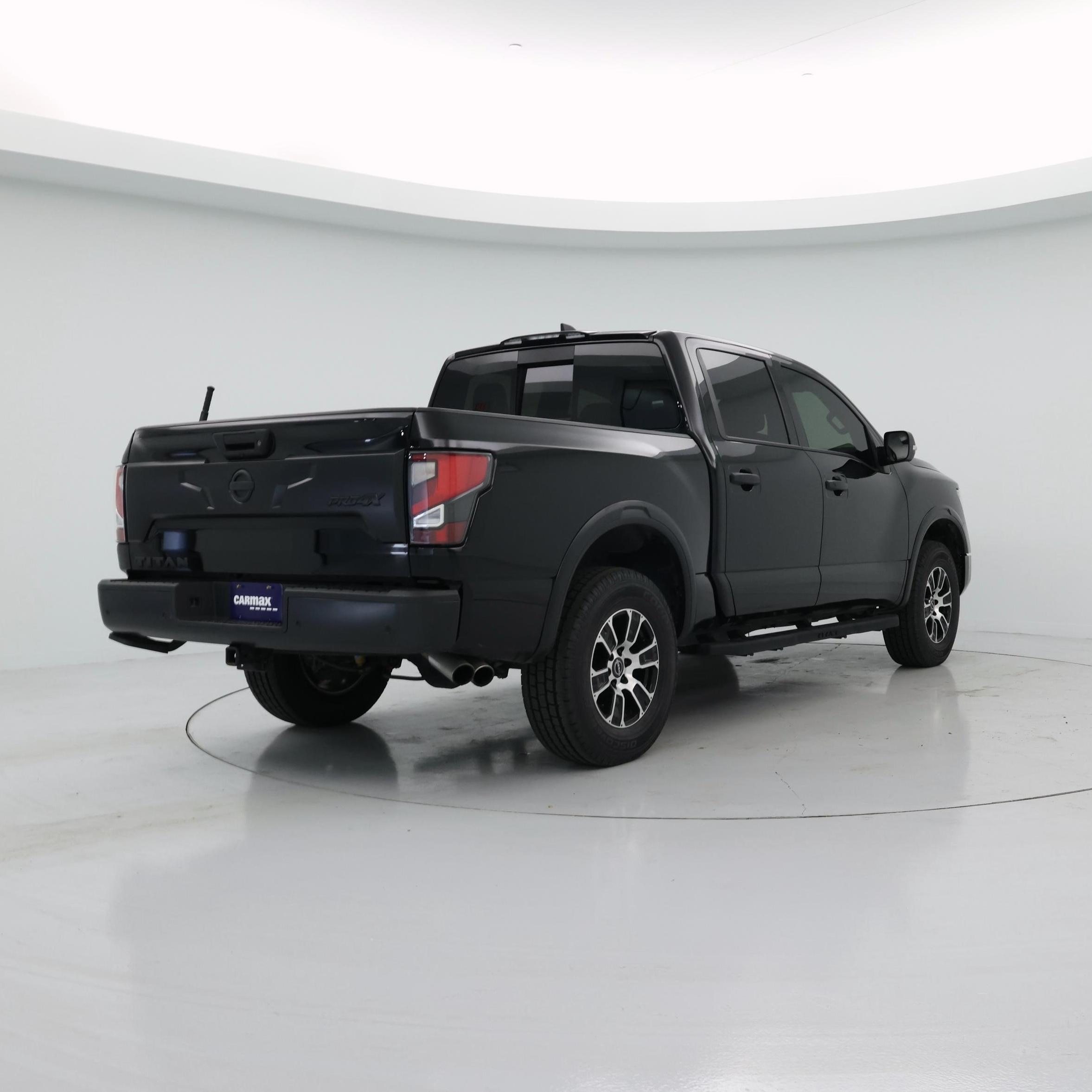 Thumbnail: 2024 Nissan Titan - 8