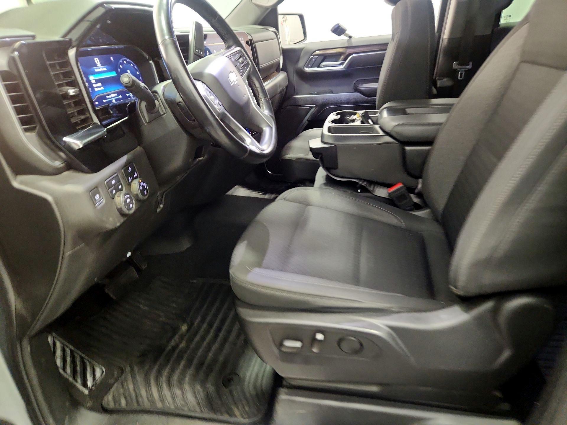 Thumbnail: 2023 Chevrolet Silverado 1500 - 11