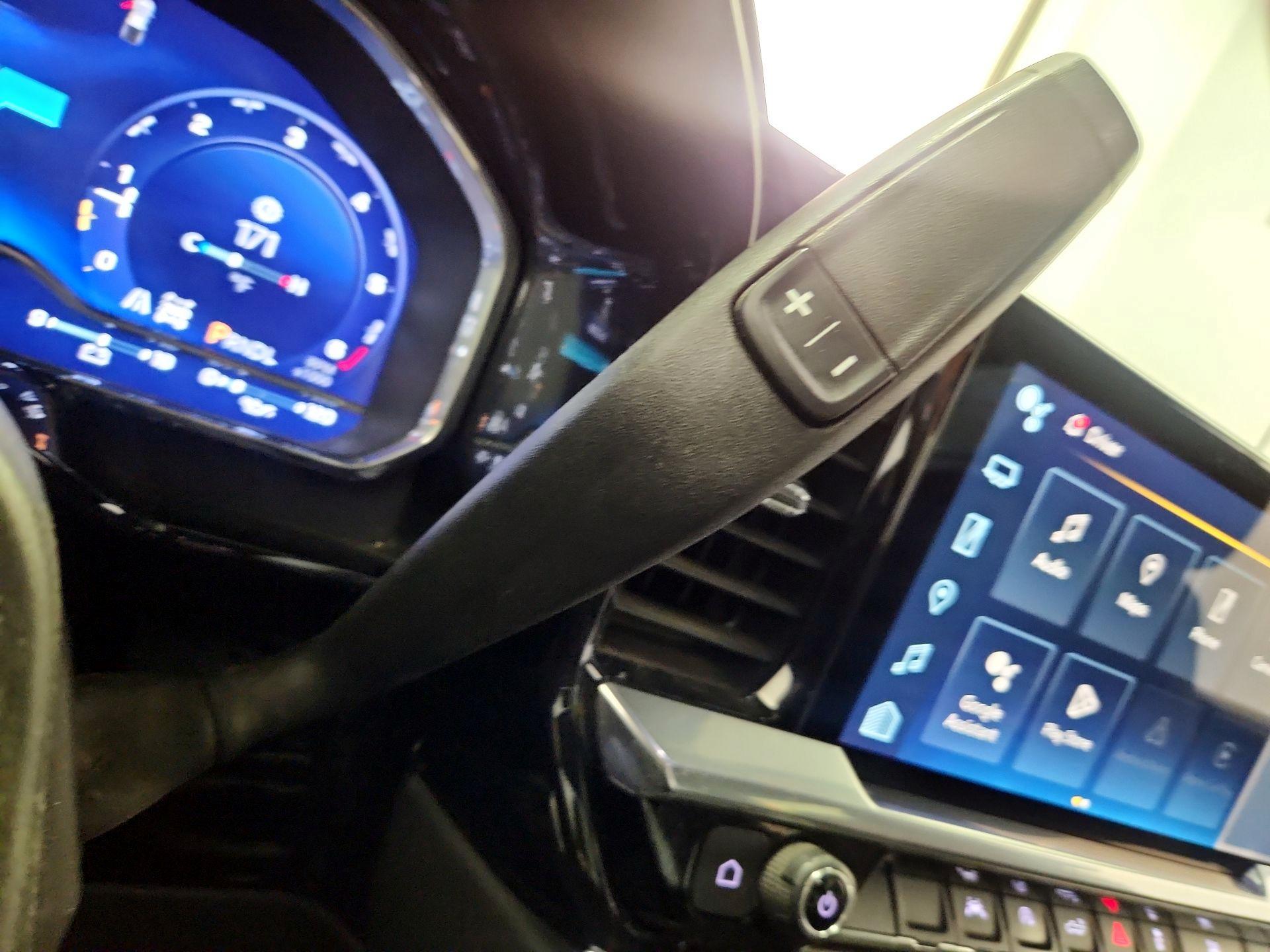 Thumbnail: 2023 Chevrolet Silverado 1500 - 17