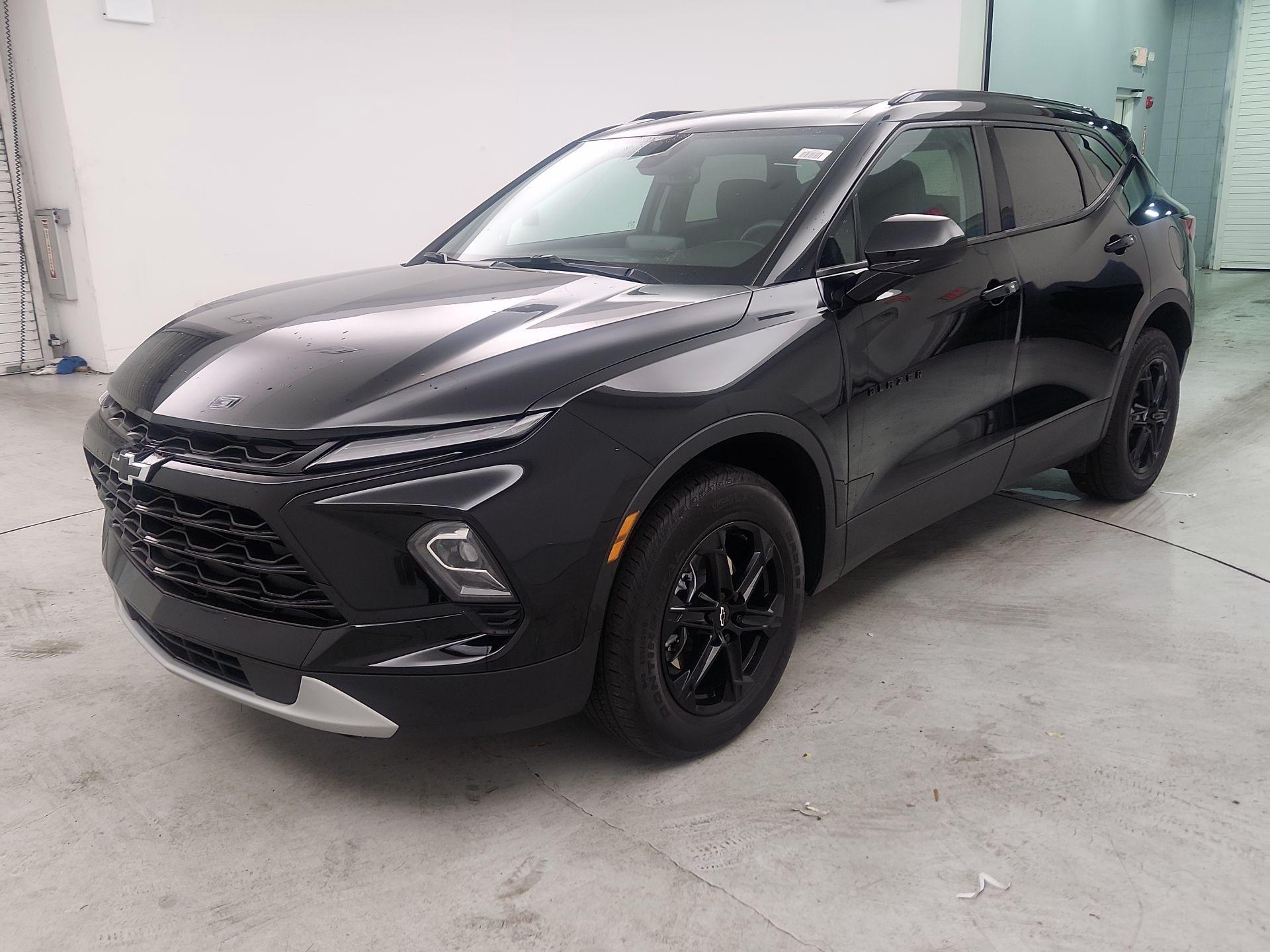 Thumbnail: 2024 Chevrolet Blazer - 3