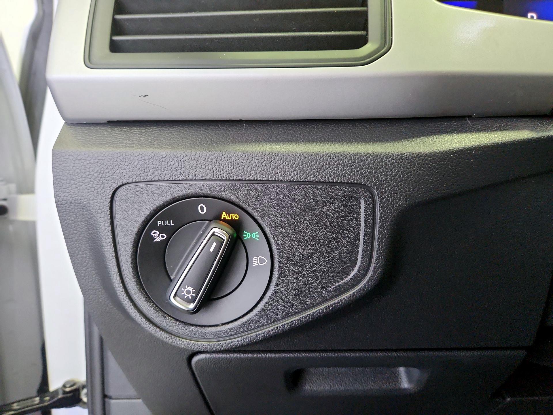 Thumbnail: 2023 Volkswagen Atlas - 13