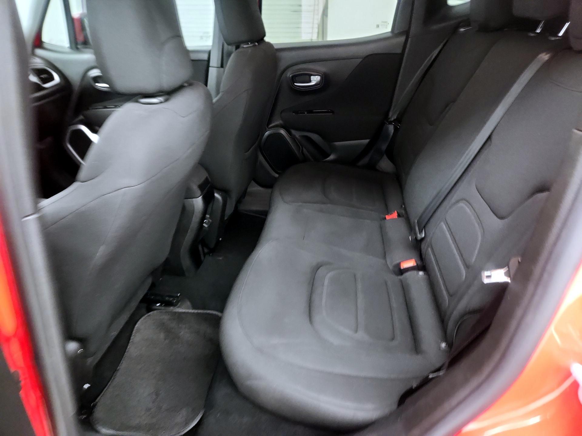 Thumbnail: 2021 Jeep Renegade - 17