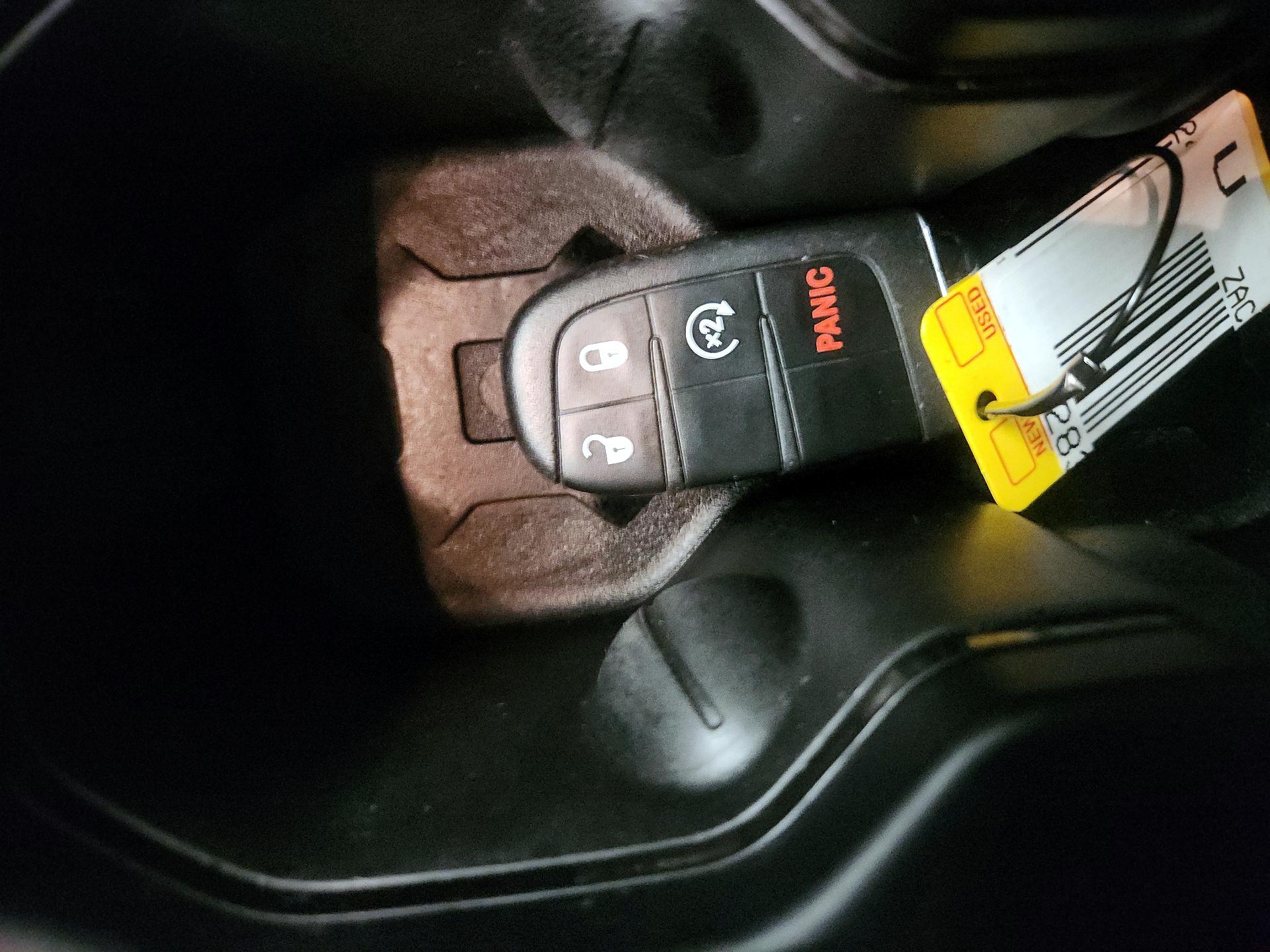 Thumbnail: 2021 Jeep Renegade - 20