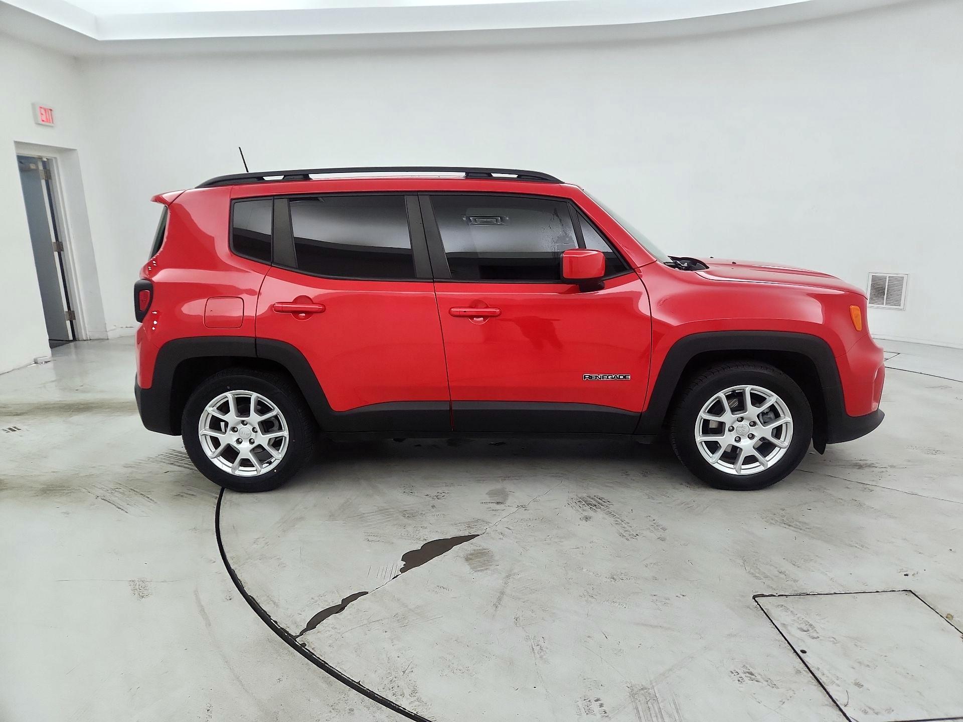 Thumbnail: 2021 Jeep Renegade - 4