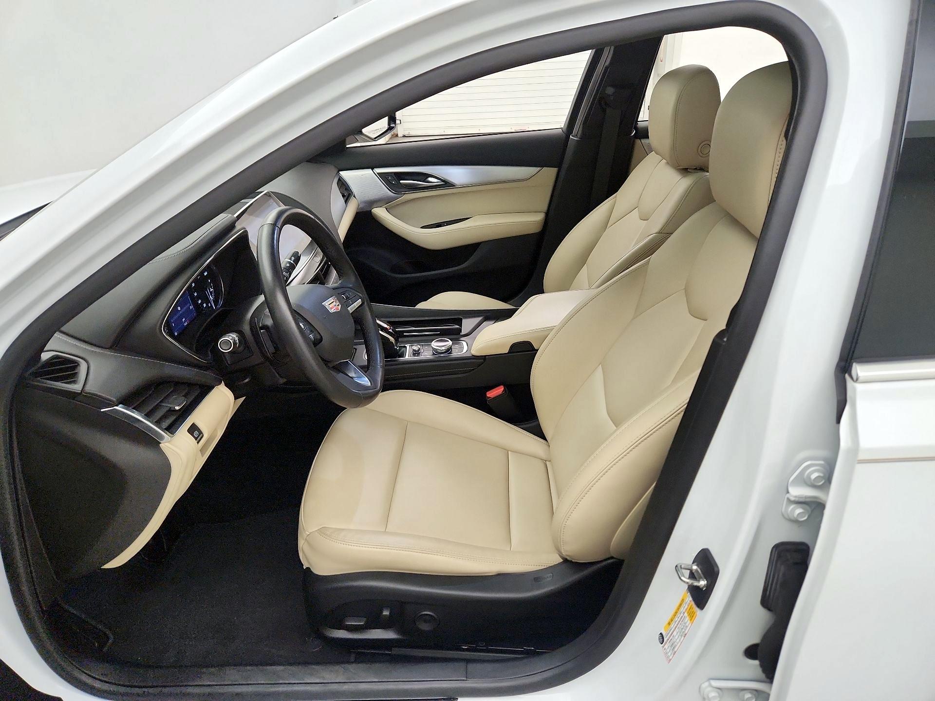 Thumbnail: 2024 Cadillac CT5 - 11