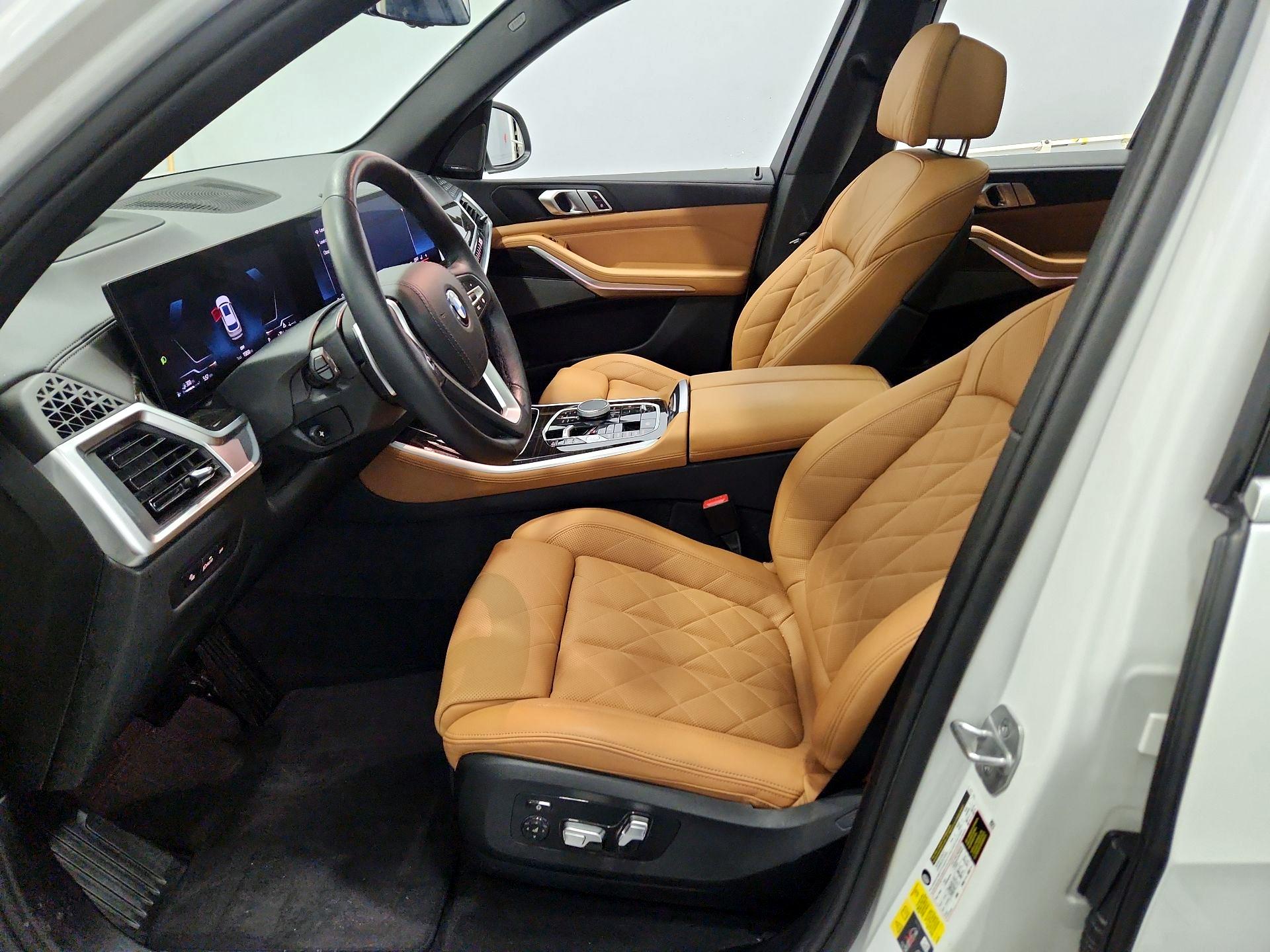 Thumbnail: 2024 BMW X5 - 11