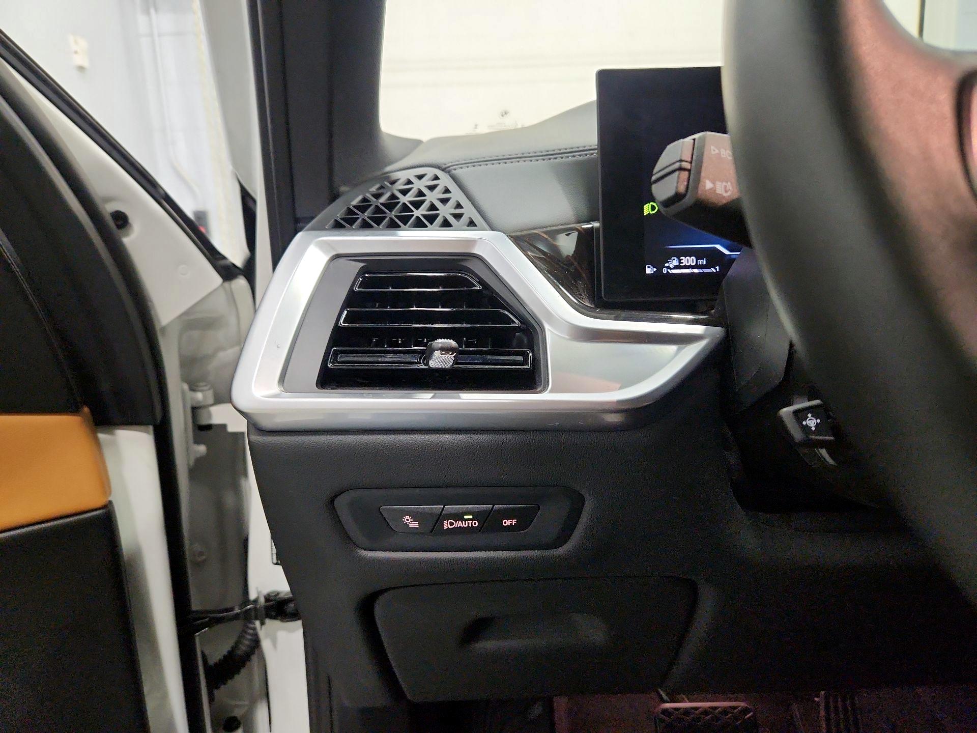 Thumbnail: 2024 BMW X5 - 13