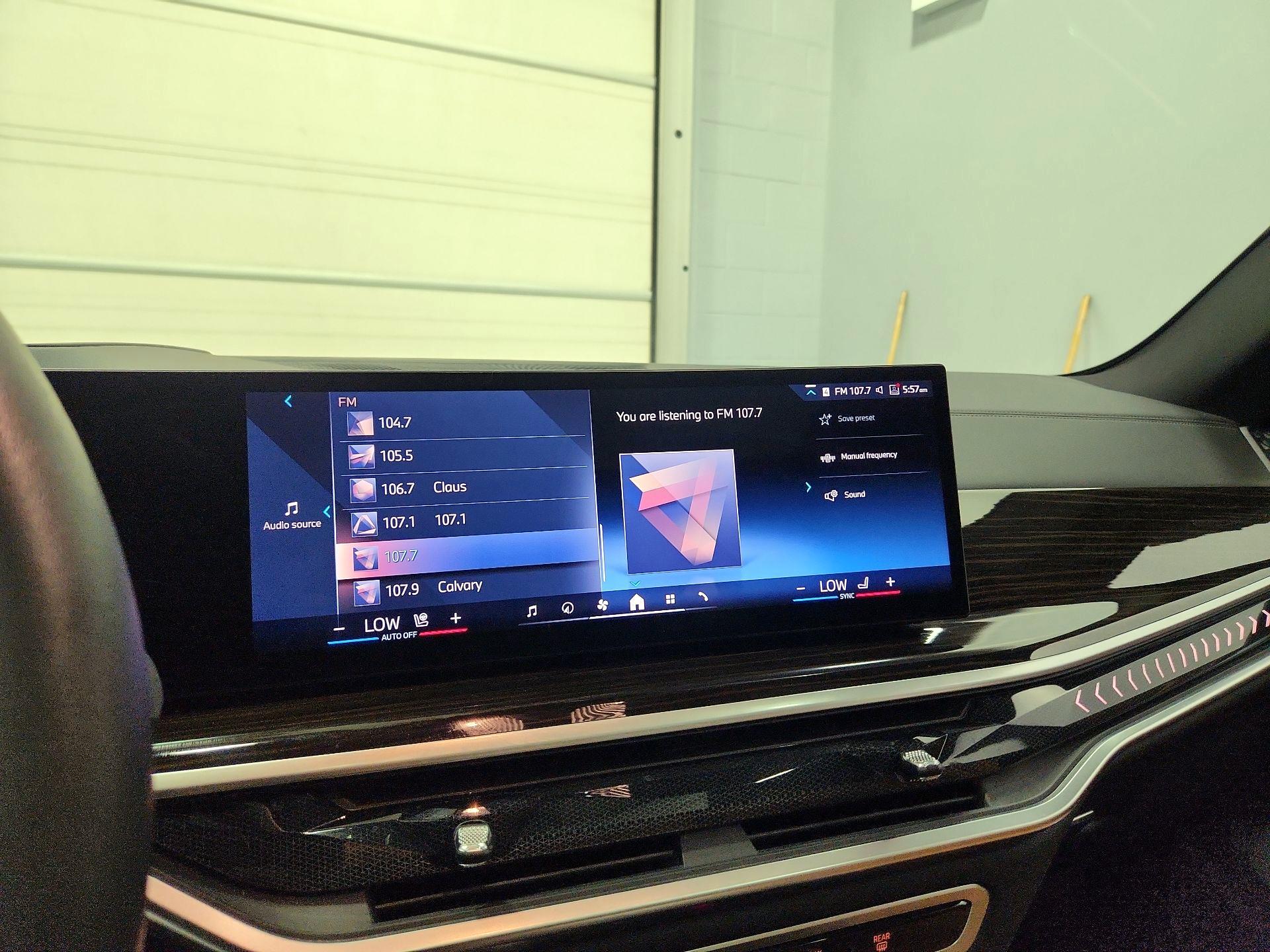 Thumbnail: 2024 BMW X5 - 15