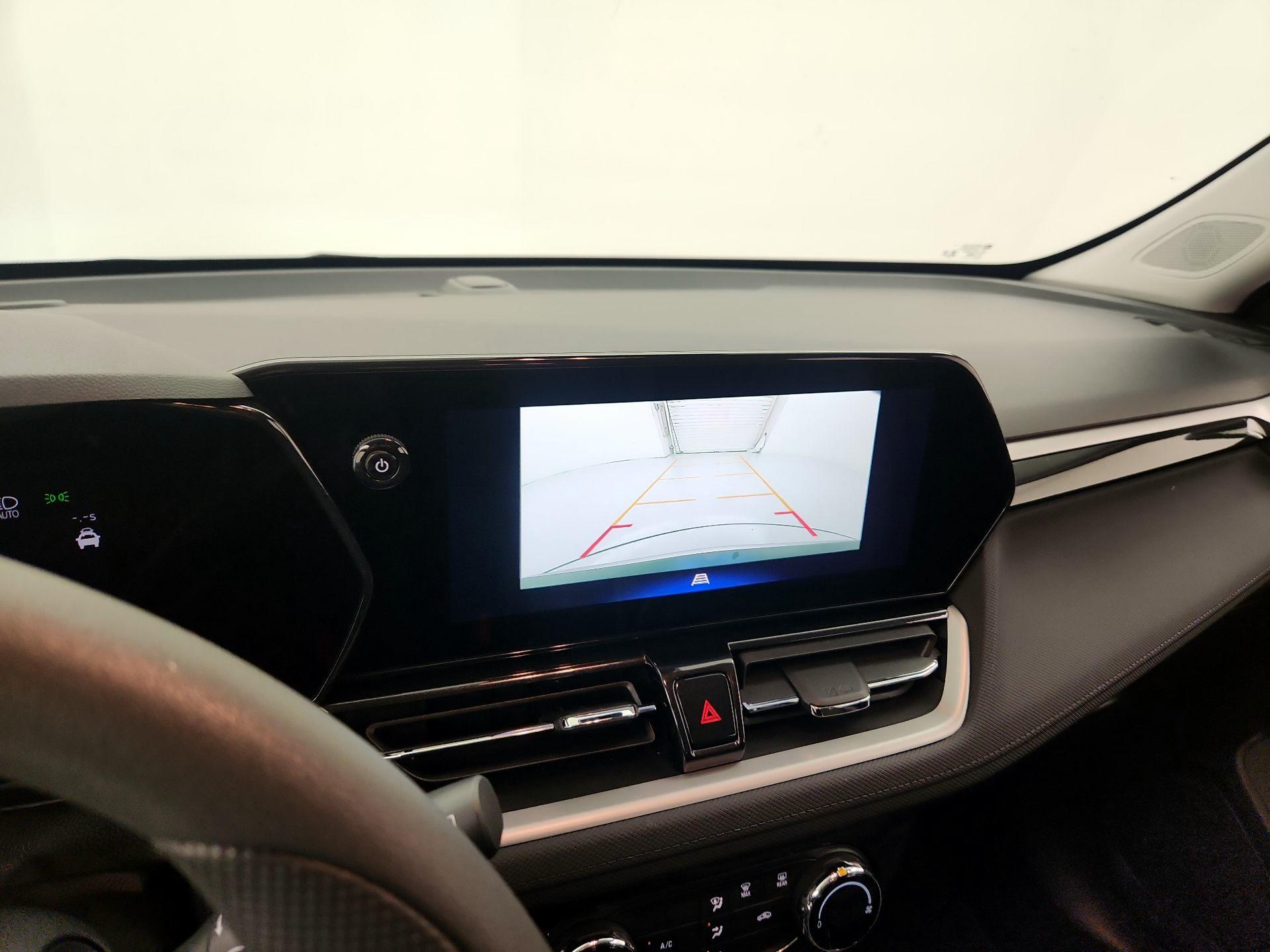 Thumbnail: 2025 Chevrolet TrailBlazer - 14