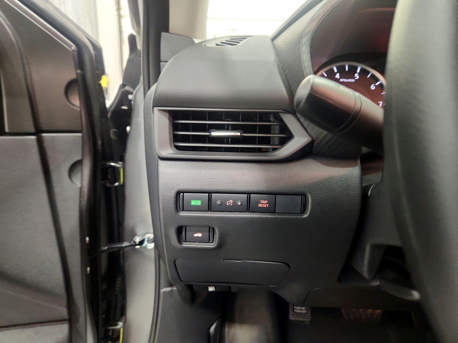 Thumbnail: 2025 Nissan Sentra - 13