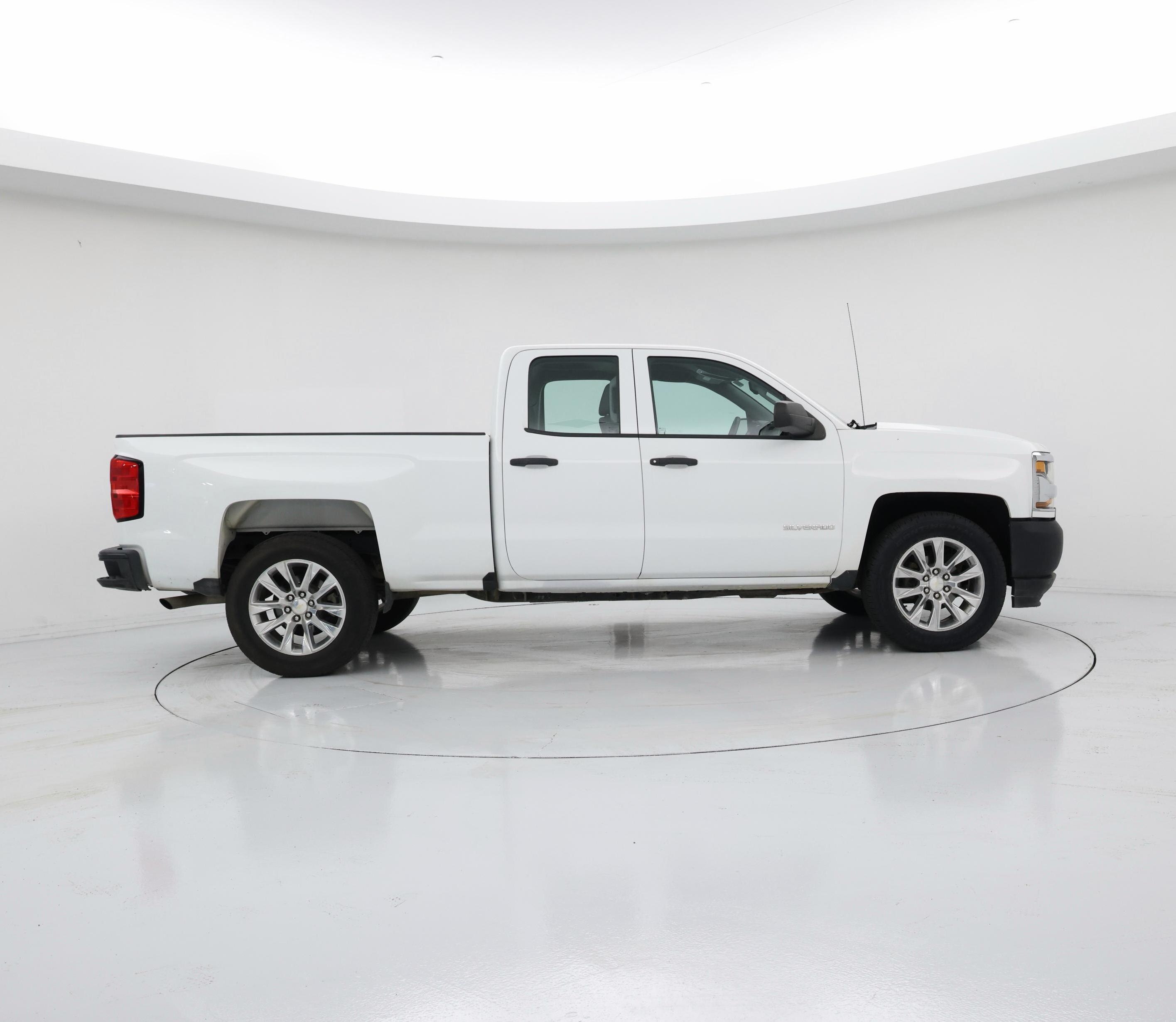 Thumbnail: 2019 Chevrolet Silverado 1500 - 7