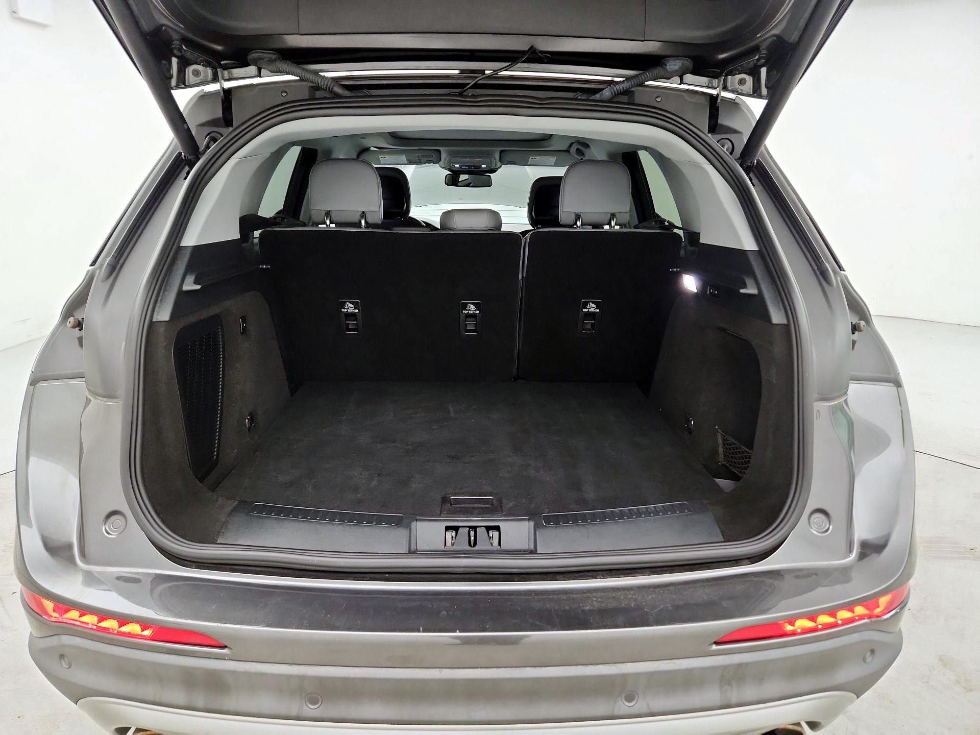 Thumbnail: 2020 Lincoln Corsair - 18