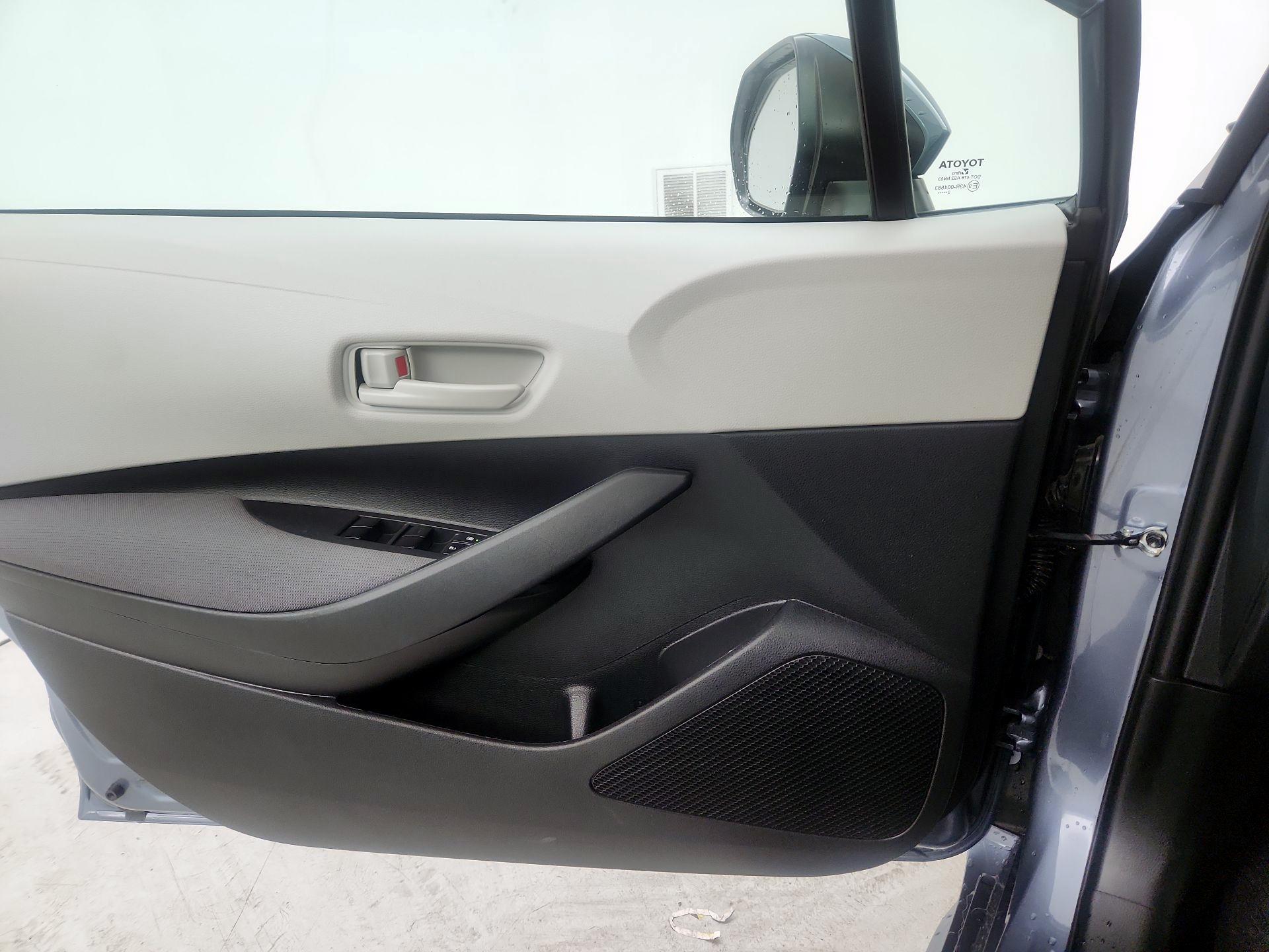 Thumbnail: 2022 Toyota Corolla - 10