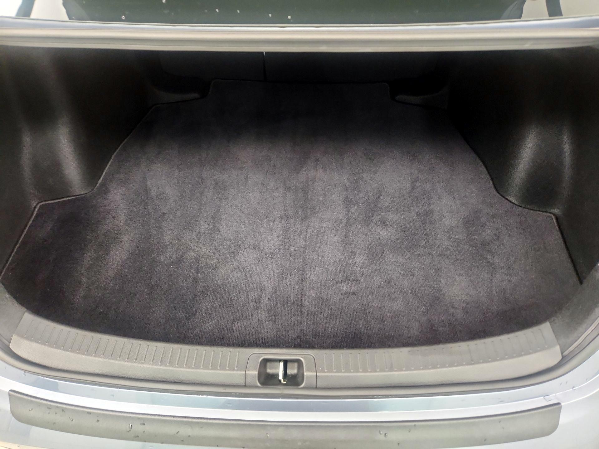 Thumbnail: 2022 Toyota Corolla - 18